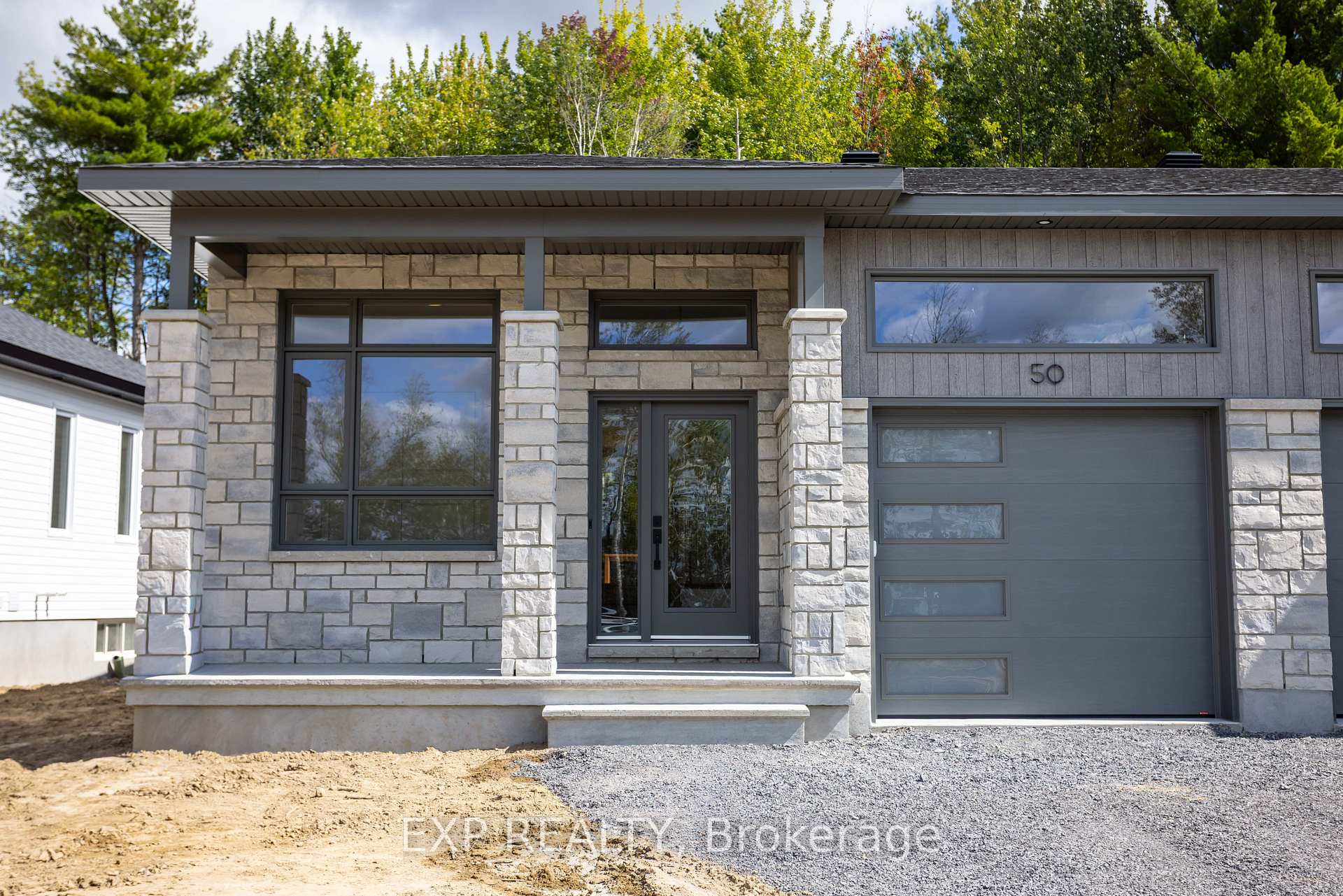 Photo 2 of 30 Hughes Circle, Casselman, Casselman — HOMEH
