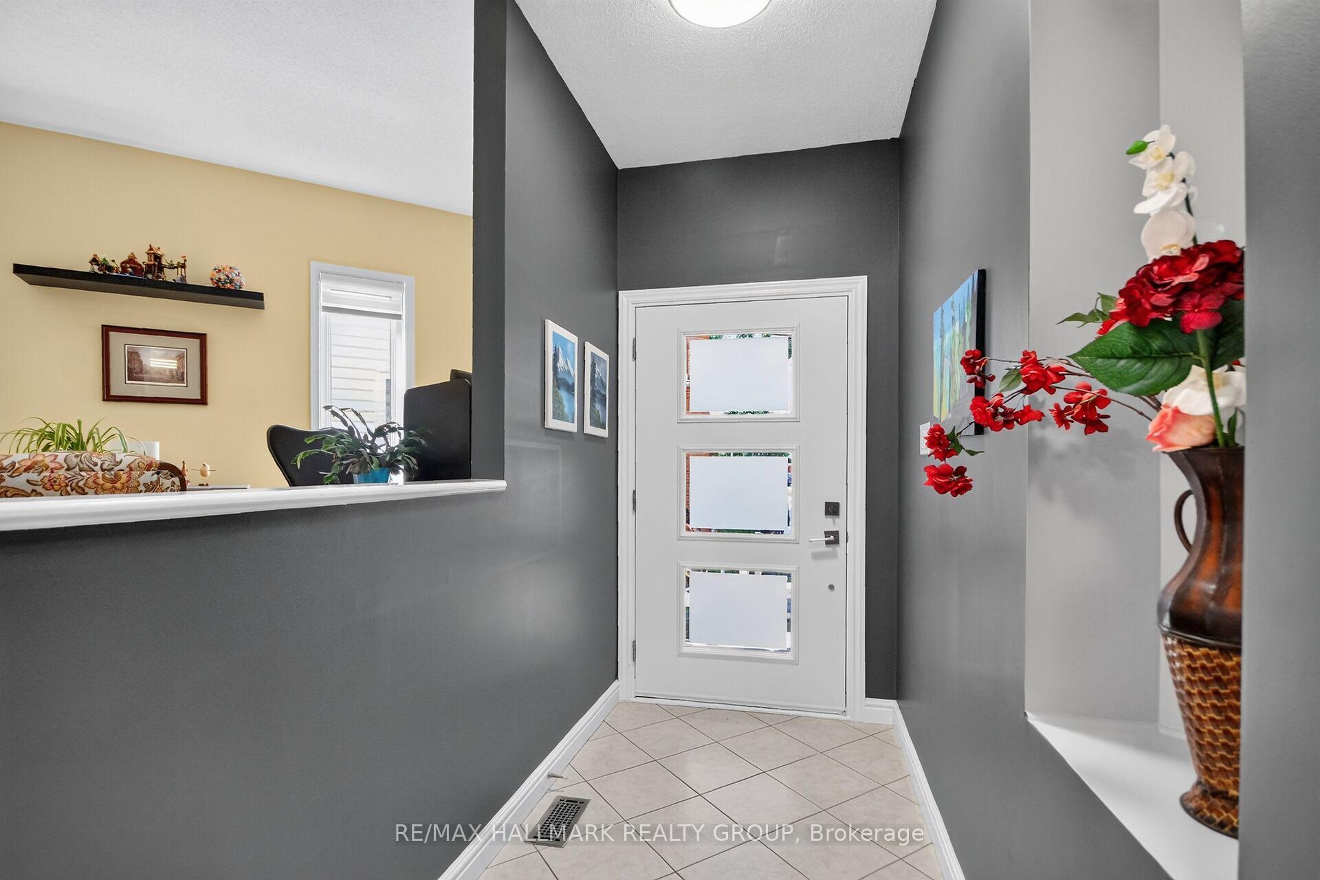Photo 3 of 133 Fairlop Way, Ottawa, Barrhaven - Longfields — HOMEH