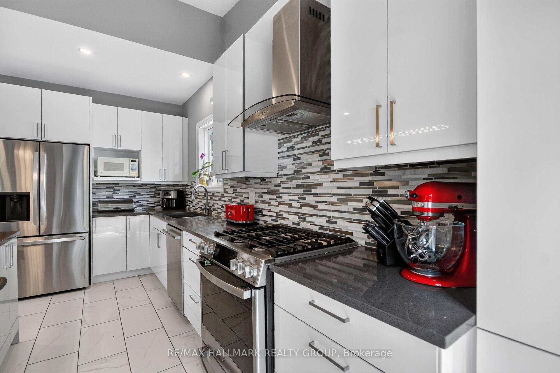 Photo 7 of 133 Fairlop Way, Ottawa, Barrhaven - Longfields — HOMEH