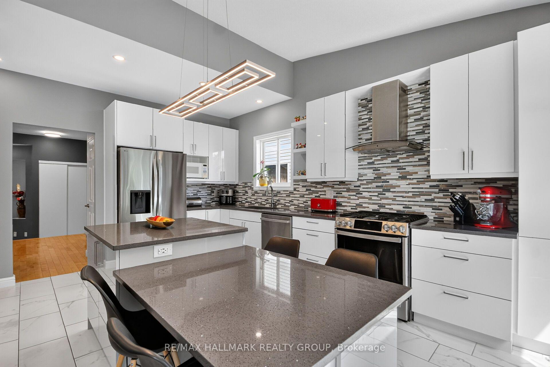 Photo 15 of 133 Fairlop Way, Ottawa, Barrhaven - Longfields — HOMEH