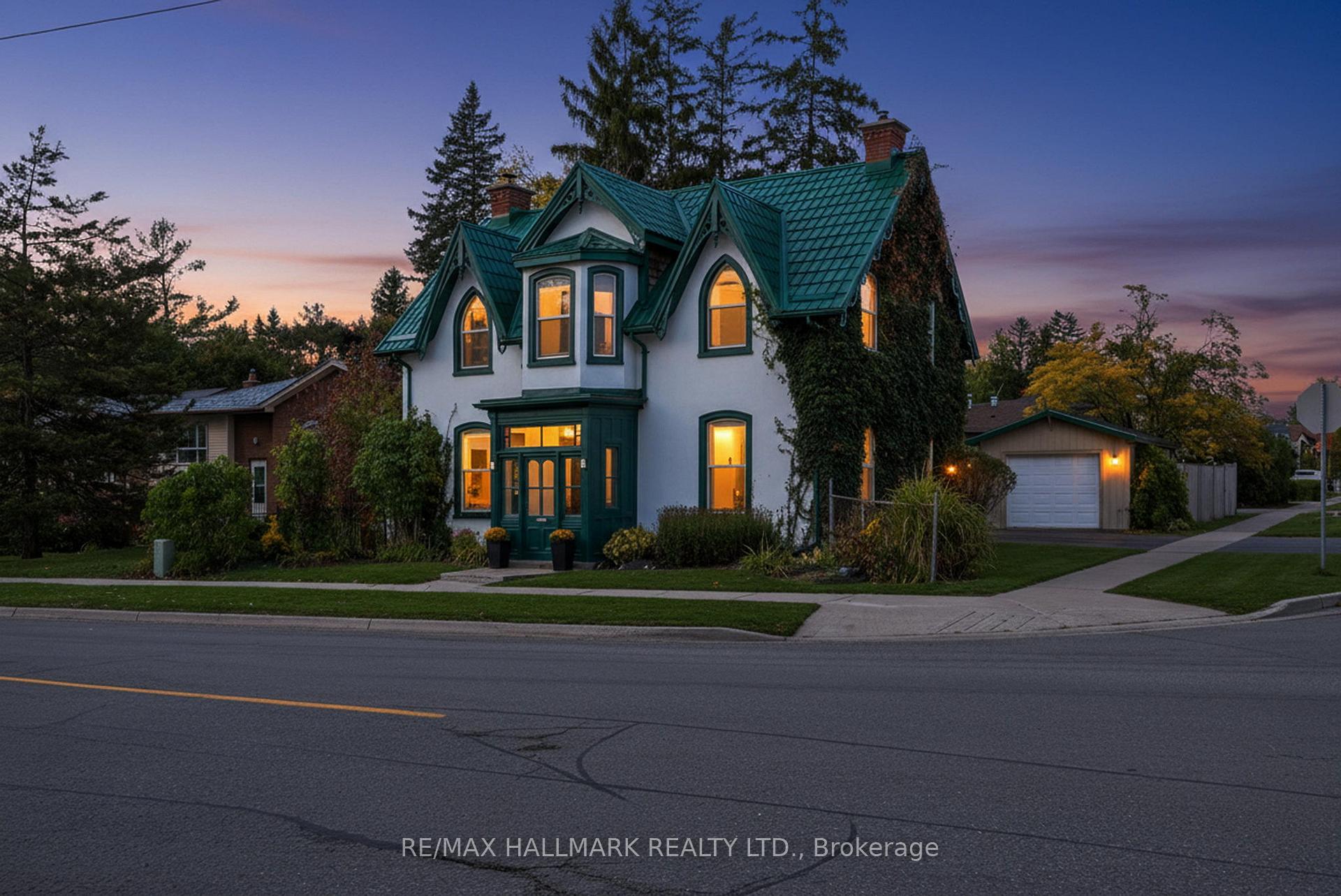 Photo of 84 Wellington Street E