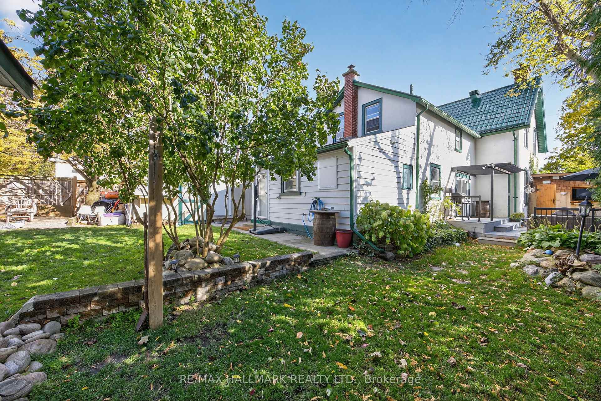 Photo 16 of 84 Wellington Street E, Barrie, Wellington — HOMEH