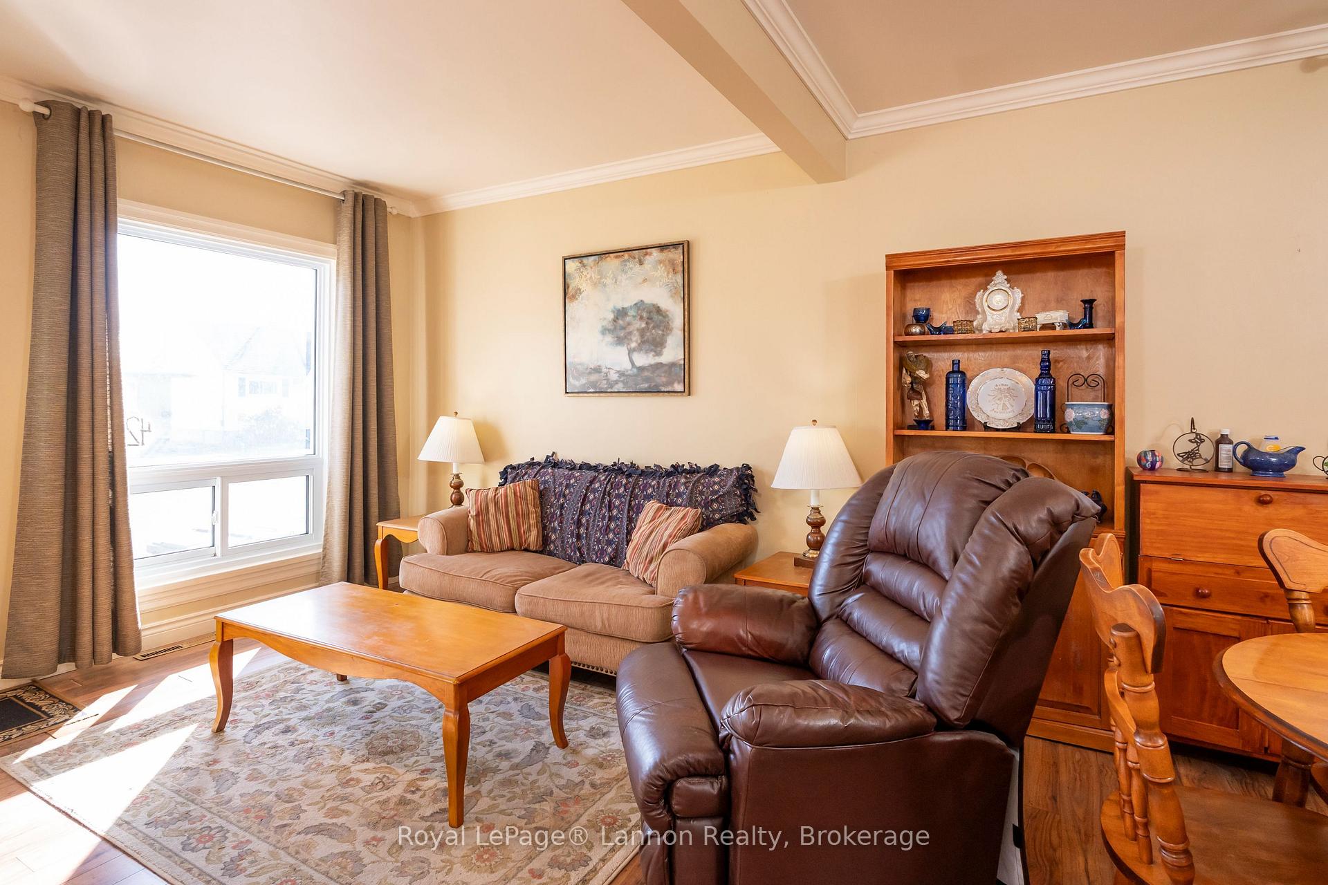 Photo 9 of 424 Merrill Street, Thunder Bay, Current River — HOMEH