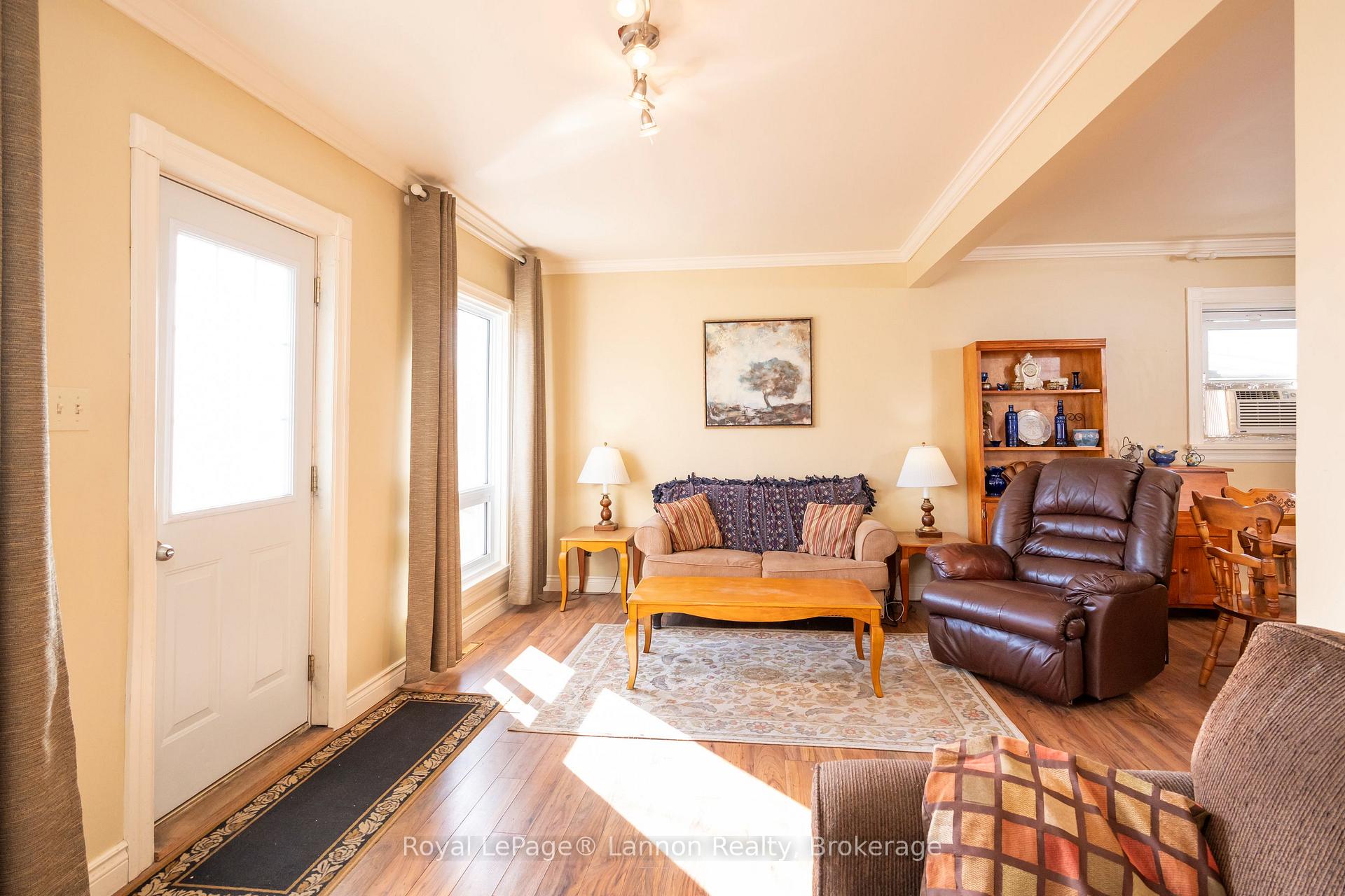 Photo 11 of 424 Merrill Street, Thunder Bay, Current River — HOMEH