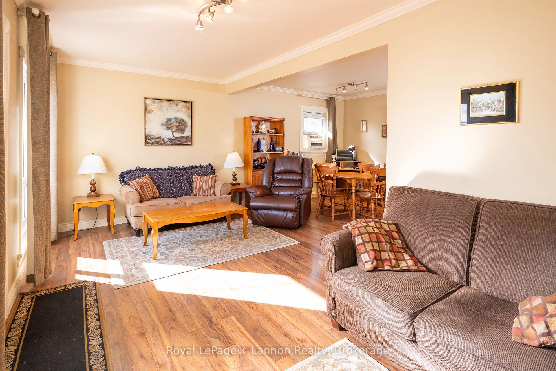 Photo 12 of 424 Merrill Street, Thunder Bay, Current River — HOMEH