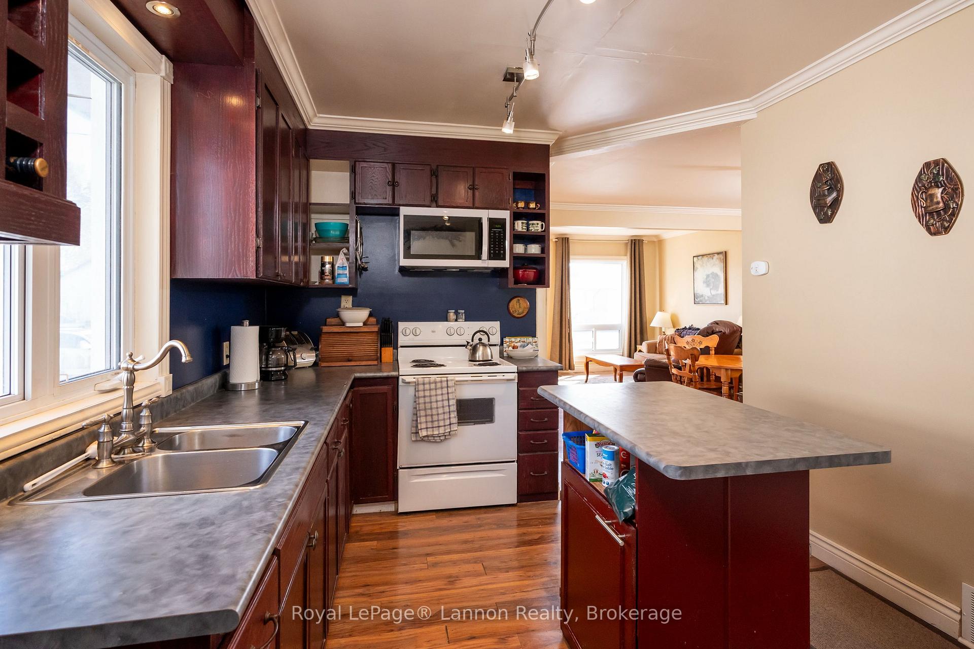 Photo 19 of 424 Merrill Street, Thunder Bay, Current River — HOMEH