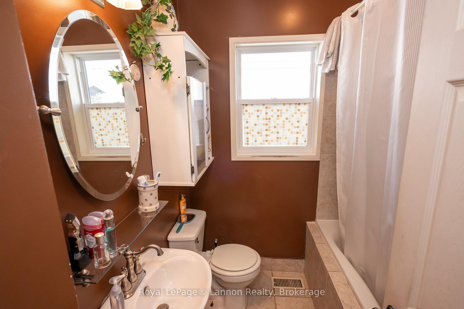Photo 29 of 424 Merrill Street, Thunder Bay, Current River — HOMEH