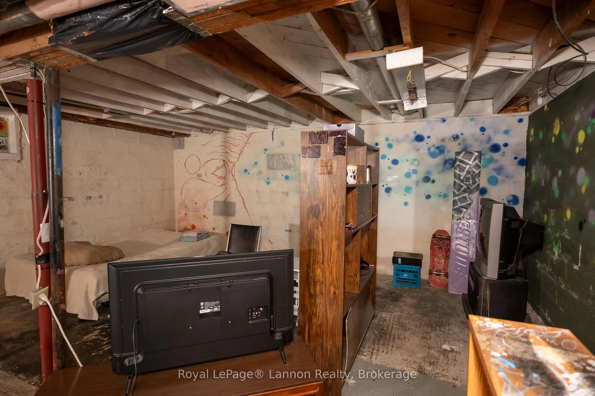 Photo 37 of 424 Merrill Street, Thunder Bay, Current River — HOMEH