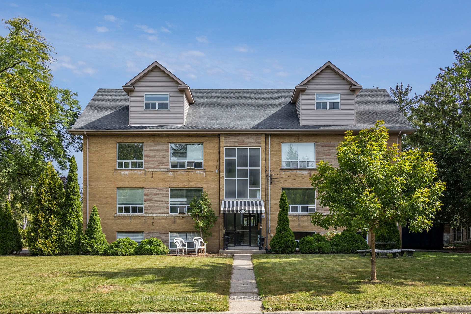 Photo of 2158 Lilnan Court