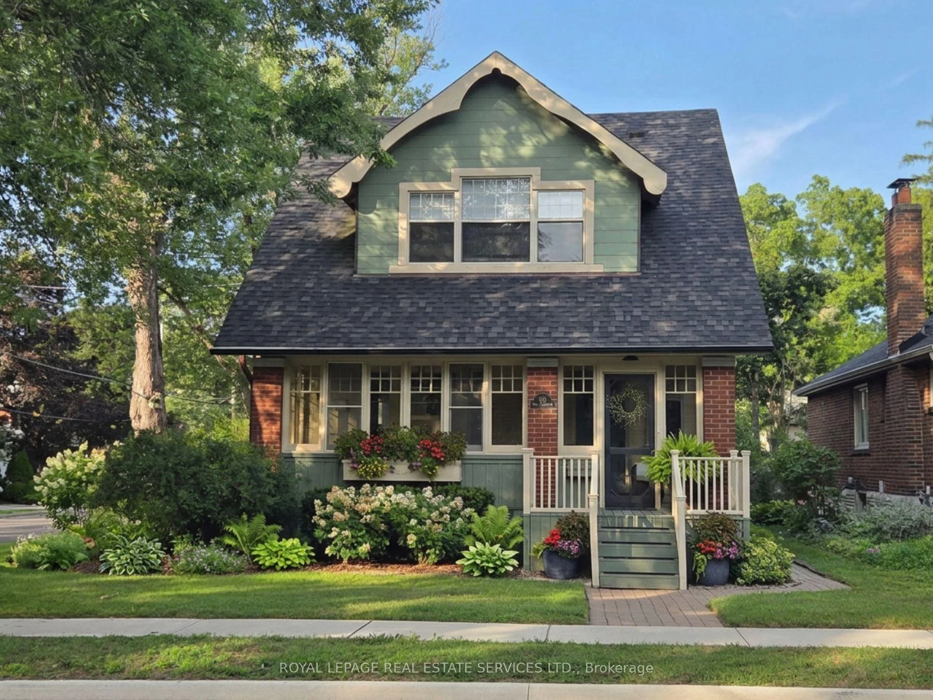 Photo 3 of 100 Mill Street S, Brampton, Downtown Brampton — HOMEH