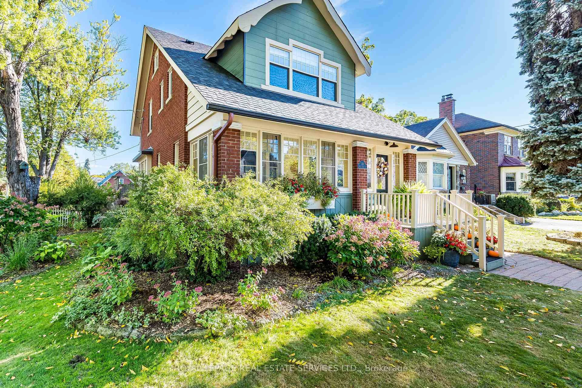 Photo of 100 Mill Street S