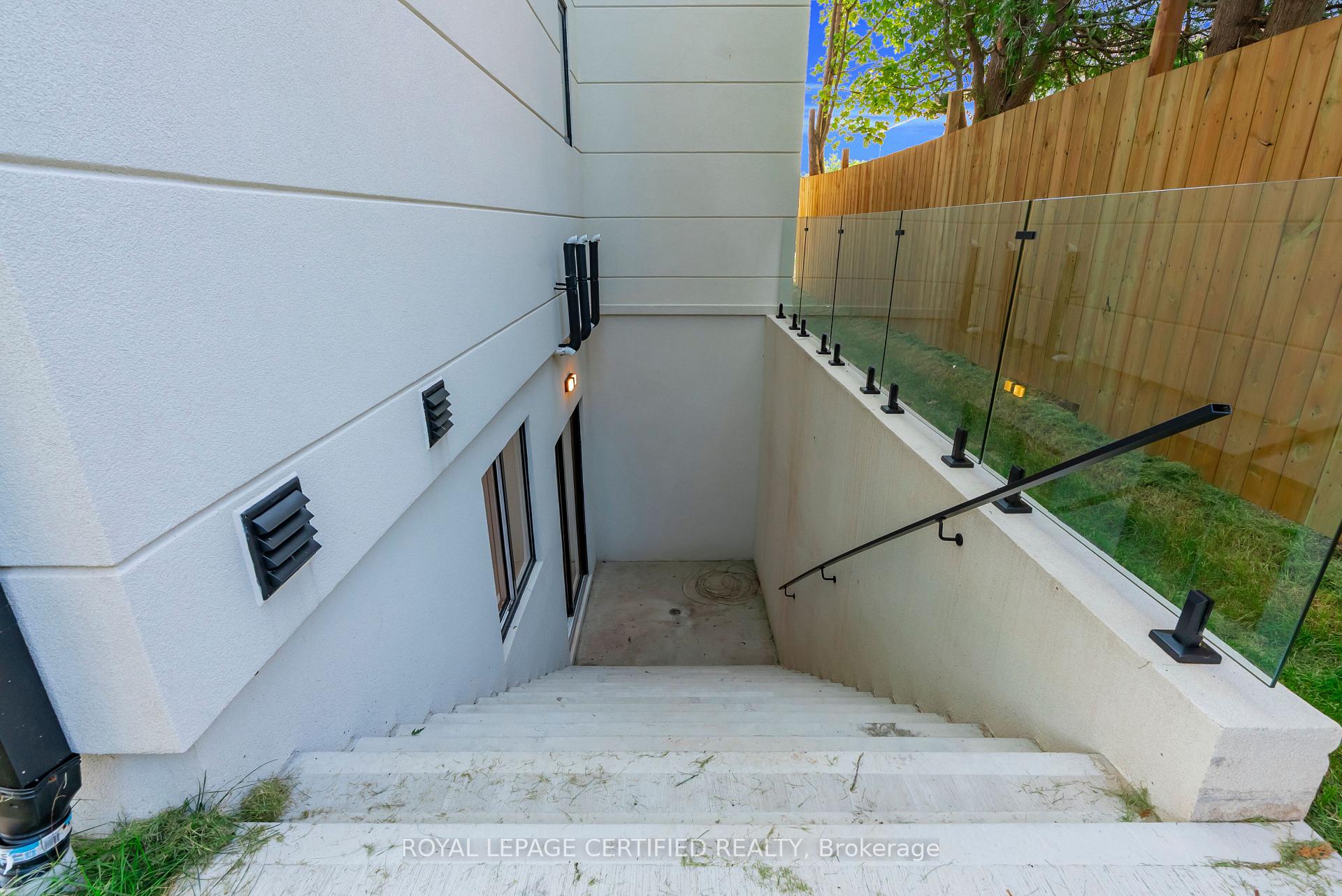 Photo 48 of 1374 Tansley Drive, Oakville, West — HOMEH