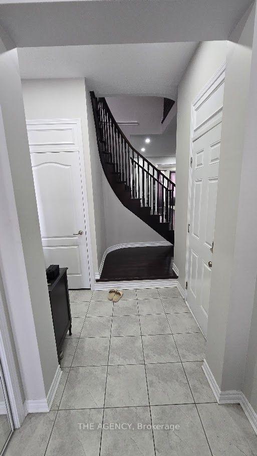 Photo 2 of 57 Leadenhall Road, Brampton, Northwest Brampton — HOMEH