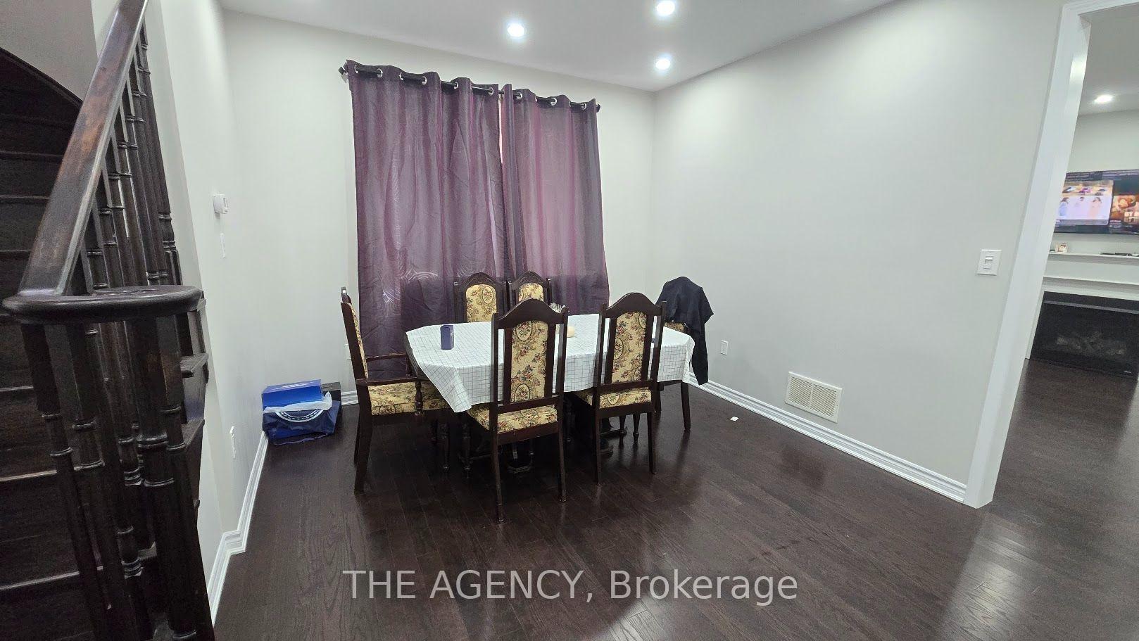 Photo 6 of 57 Leadenhall Road, Brampton, Northwest Brampton — HOMEH