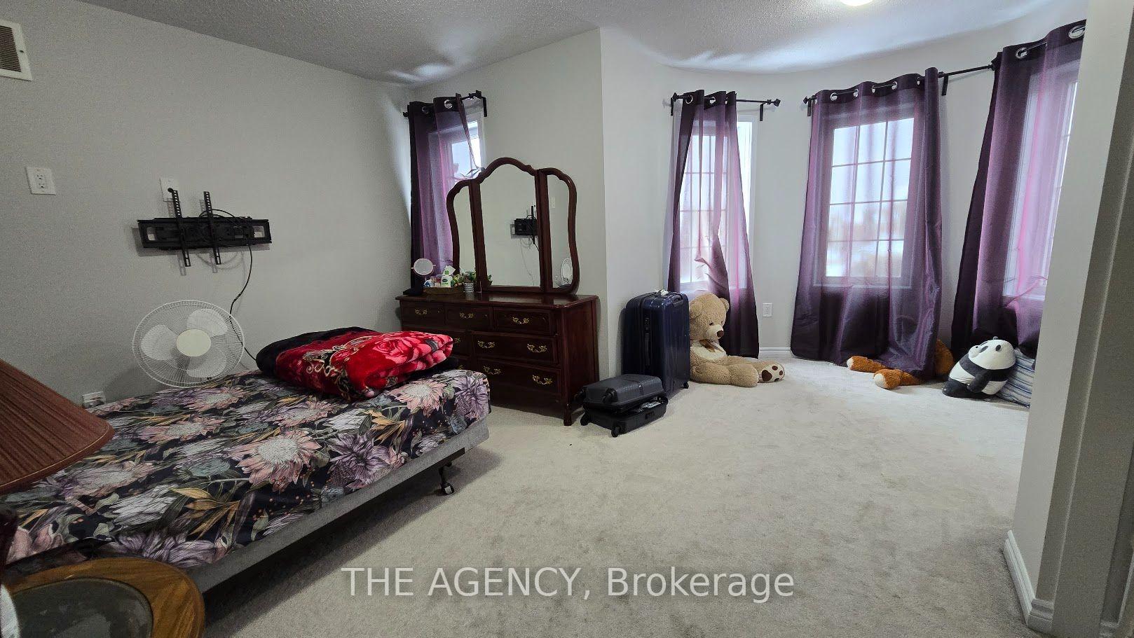 Photo 13 of 57 Leadenhall Road, Brampton, Northwest Brampton — HOMEH