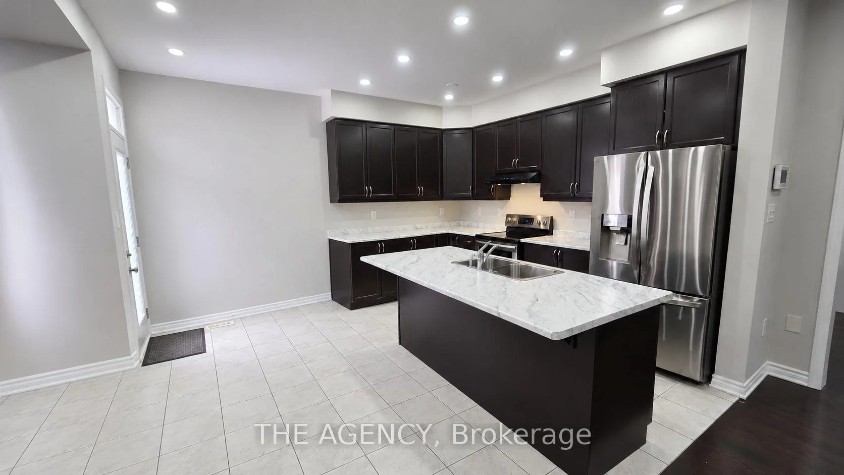 Photo 11 of 57 Leadenhall Road, Brampton, Northwest Brampton — HOMEH