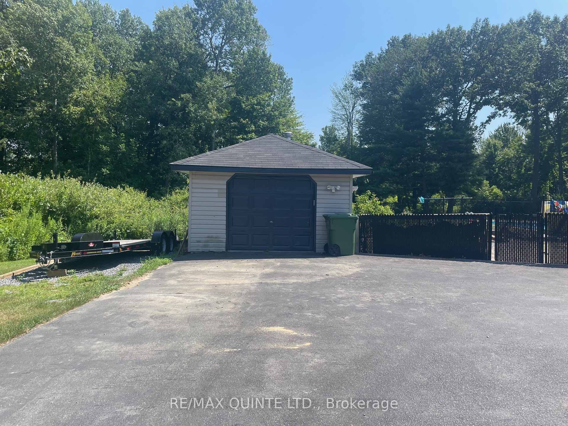 Photo 7 of 65 Glenburnie Drive, Quinte West, Murray Ward — HOMEH