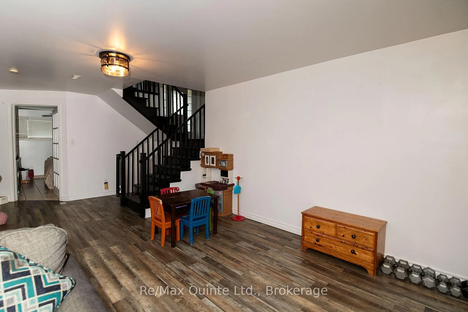 Photo 34 of 65 Glenburnie Drive, Quinte West, Murray Ward — HOMEH