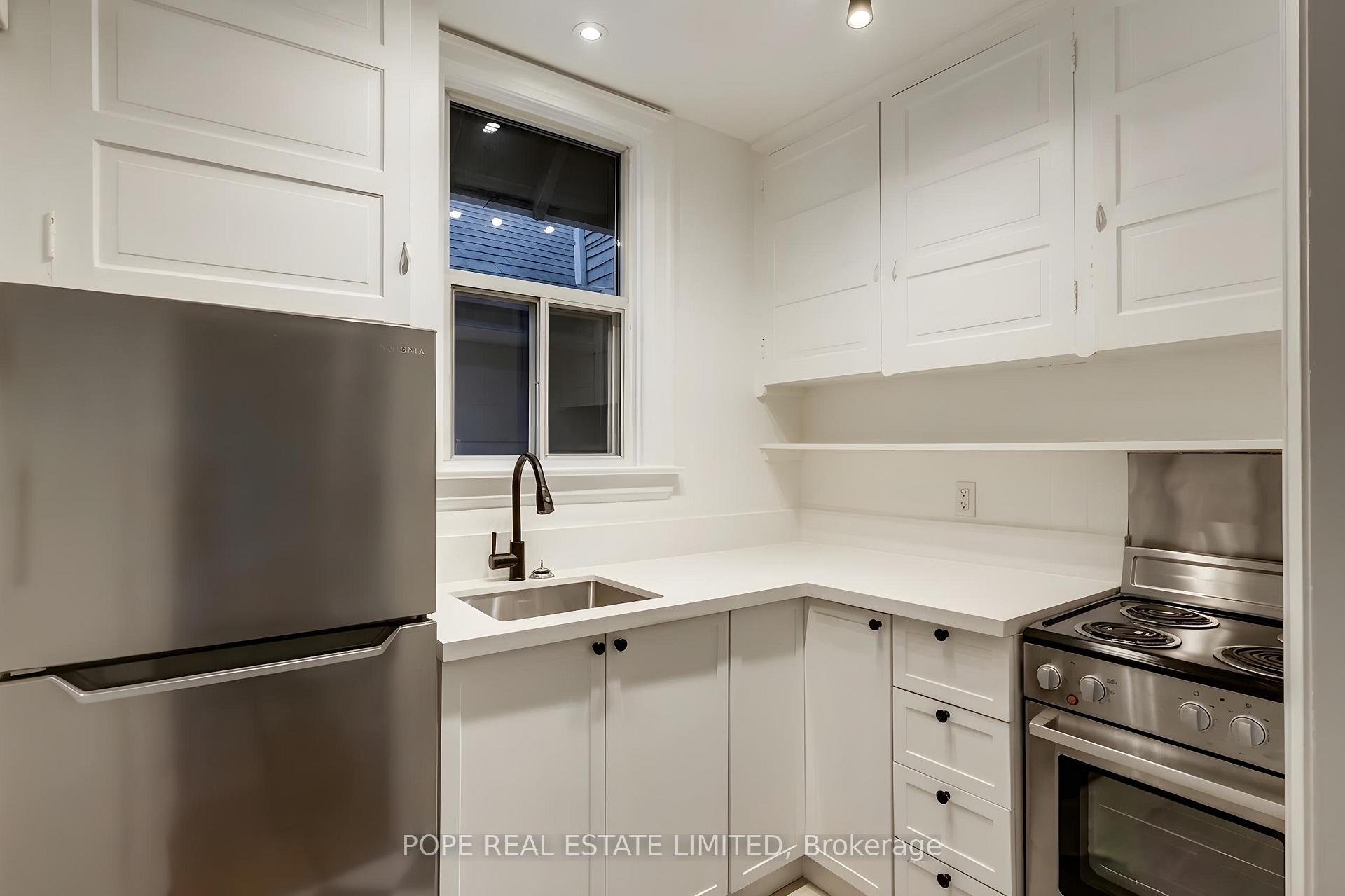 Photo 32 of 18 Edgewood Avenue, Toronto, Woodbine Corridor — HOMEH