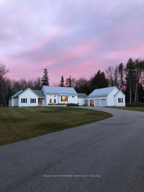 Photo 4 of 24 Windfield Drive W, Oro-Medonte, Rural Oro-Medonte — HOMEH