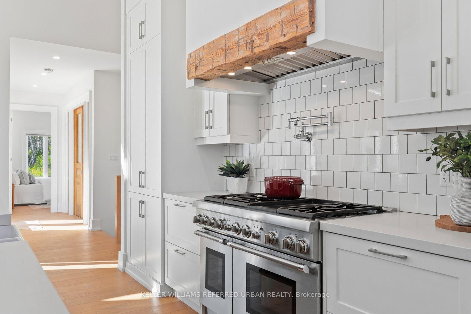 Photo 9 of 24 Windfield Drive W, Oro-Medonte, Rural Oro-Medonte — HOMEH