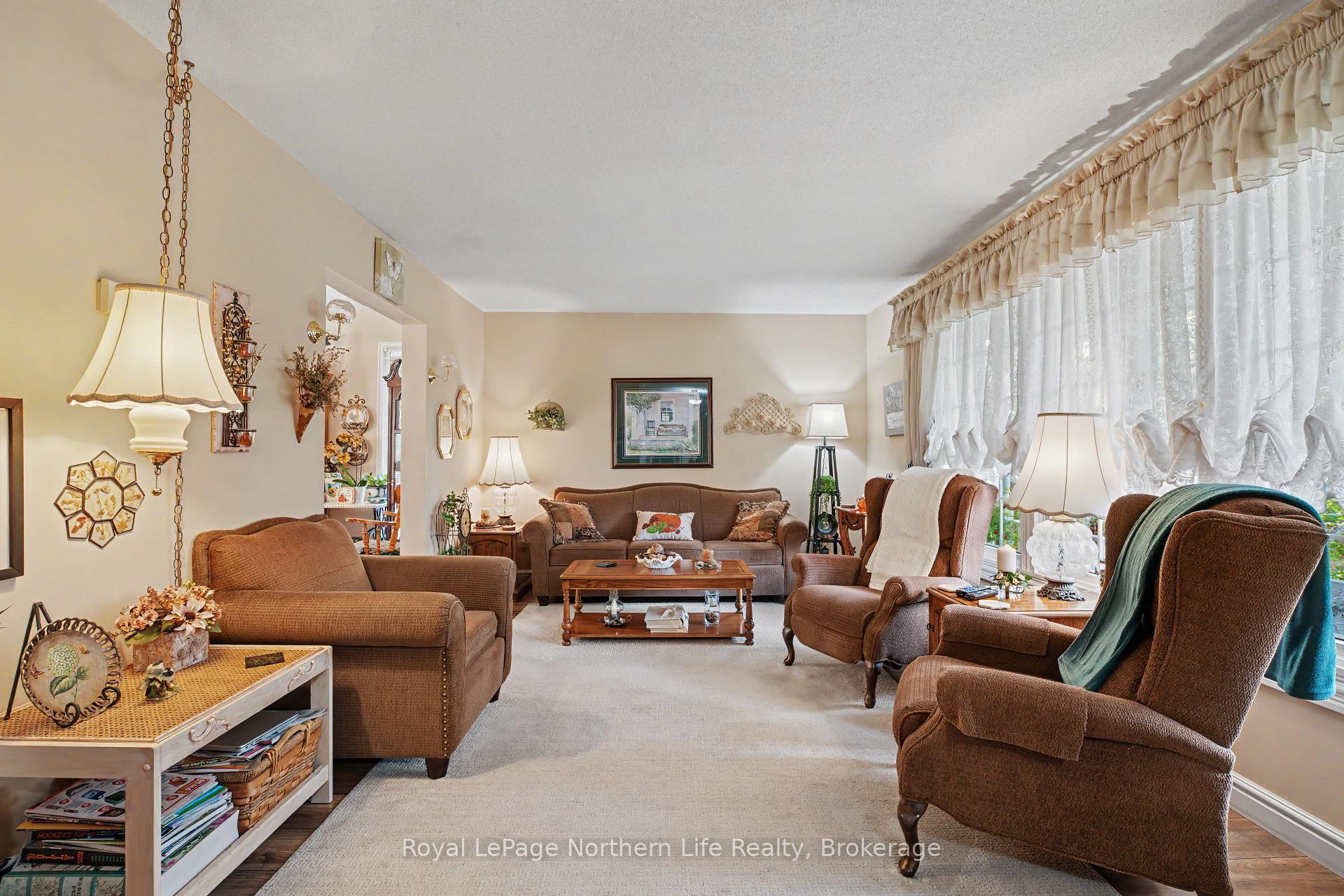 Photo 9 of 534 pinecreek Road S, Callander — HOMEH