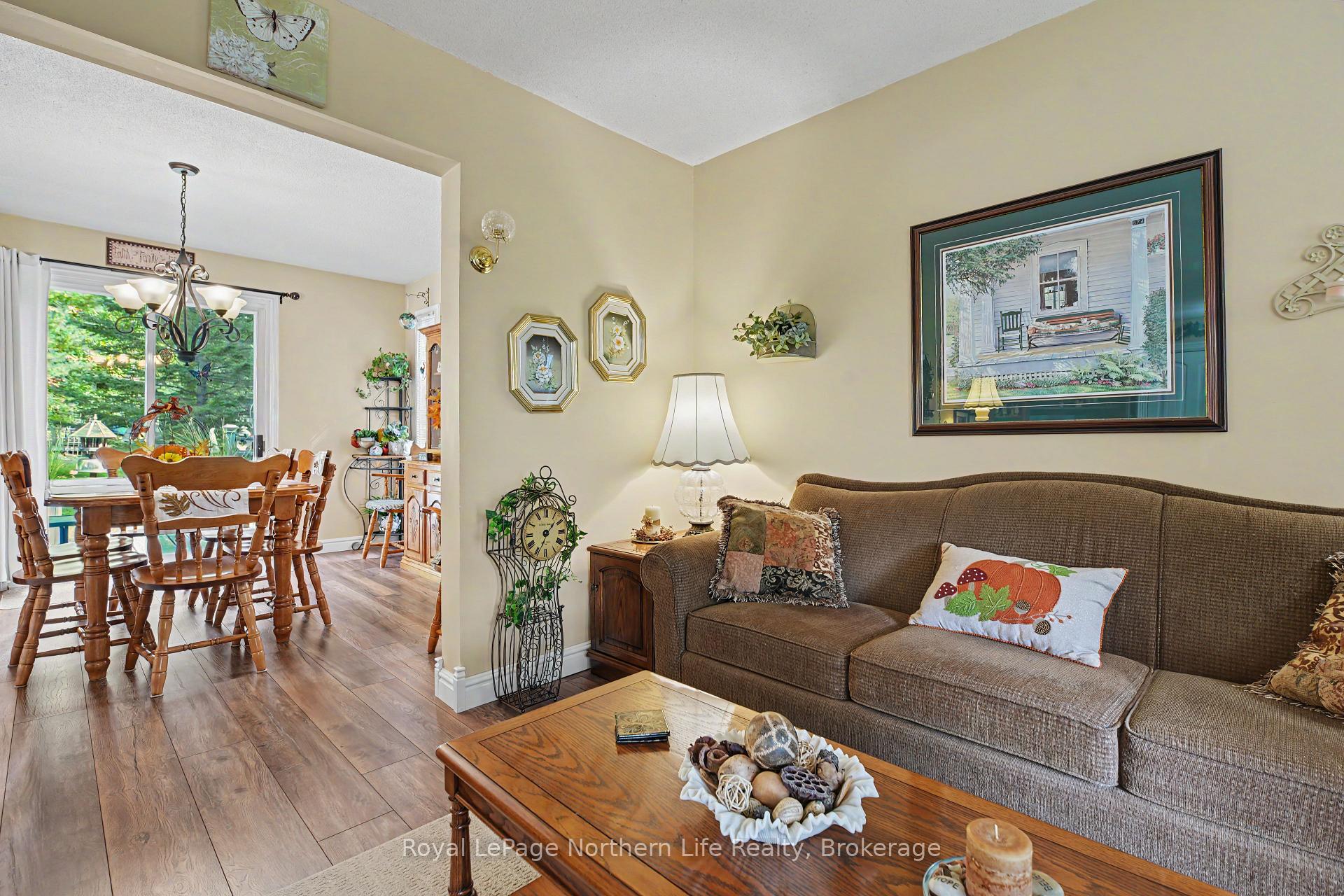 Photo 11 of 534 pinecreek Road S, Callander — HOMEH