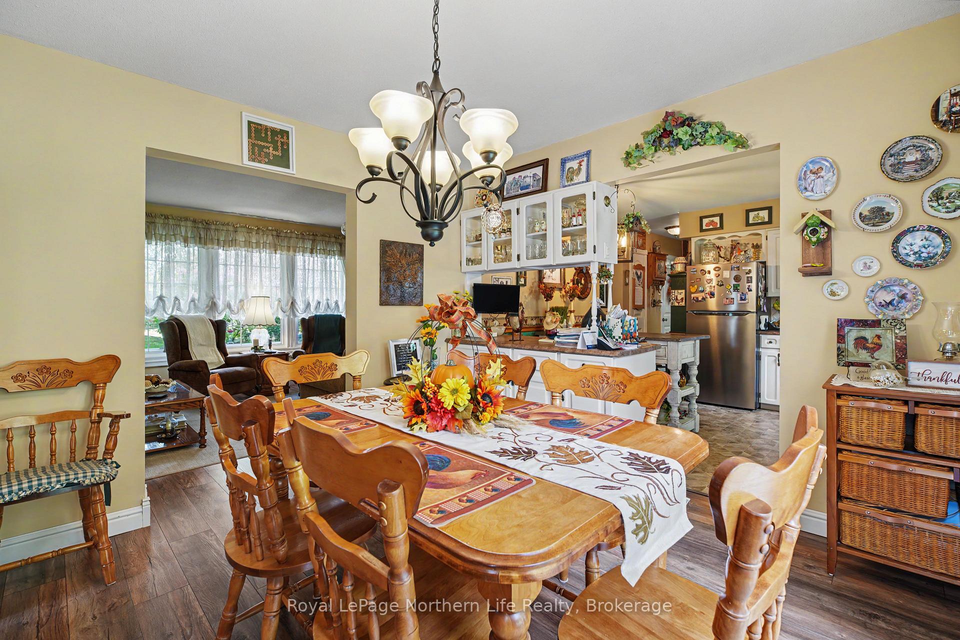 Photo 13 of 534 pinecreek Road S, Callander — HOMEH