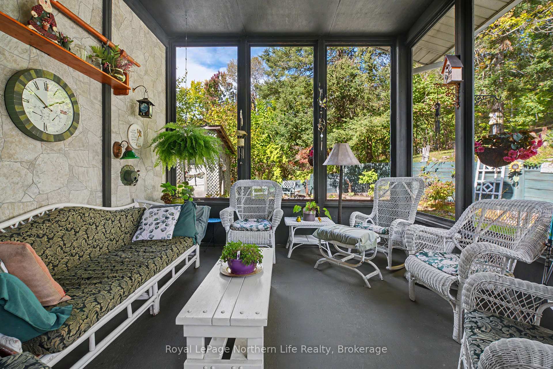 Photo 24 of 534 pinecreek Road S, Callander — HOMEH