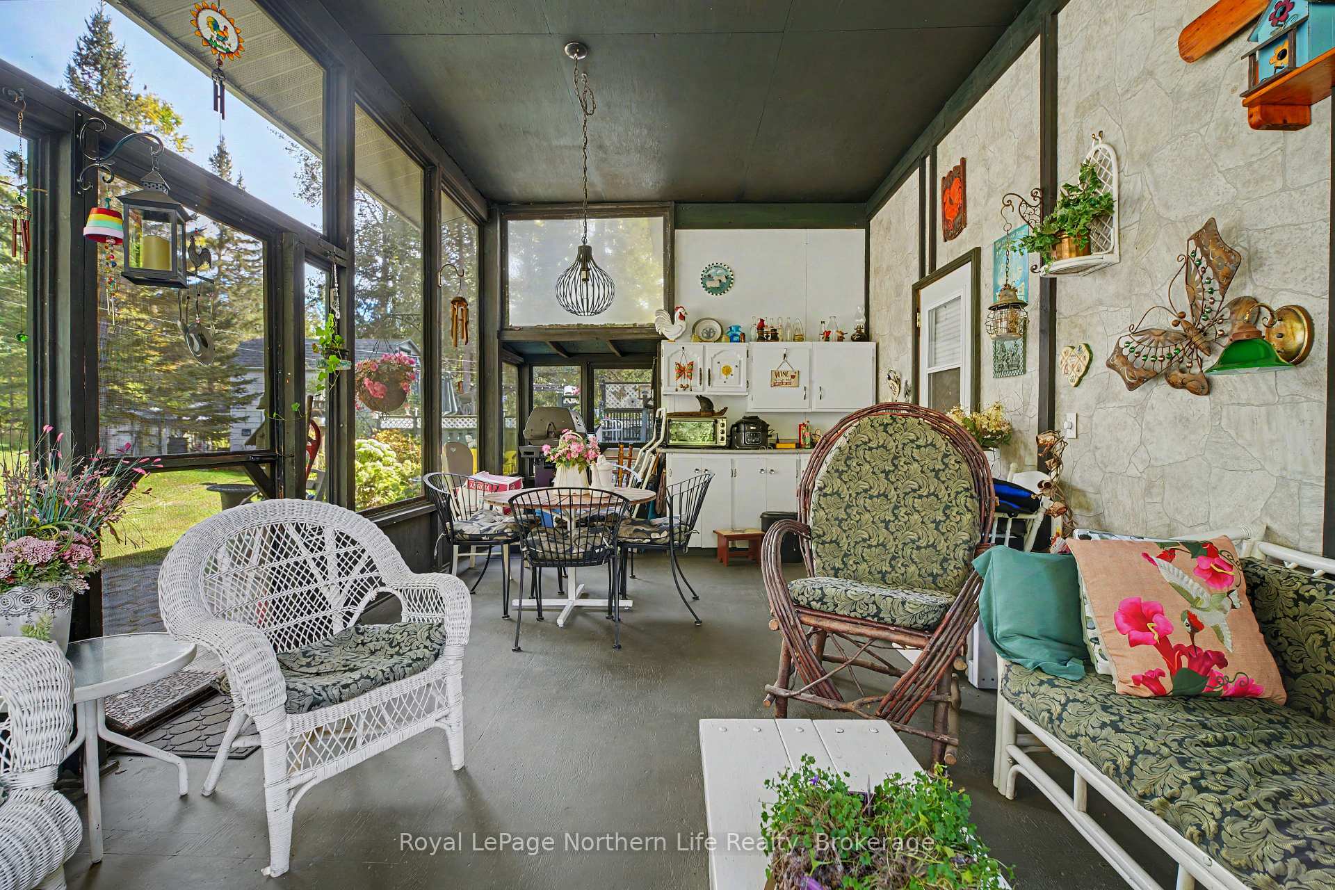 Photo 25 of 534 pinecreek Road S, Callander — HOMEH