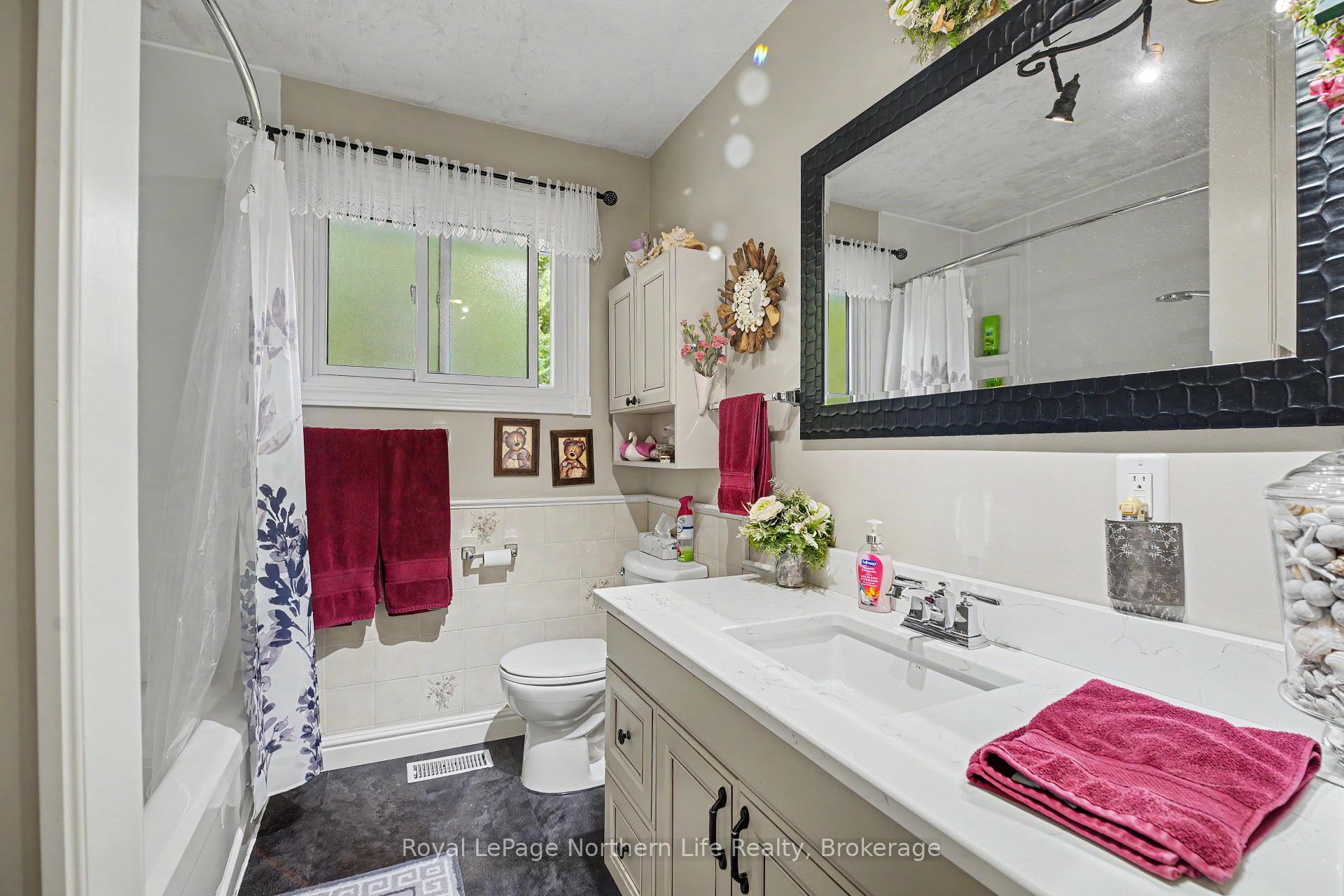 Photo 32 of 534 pinecreek Road S, Callander — HOMEH