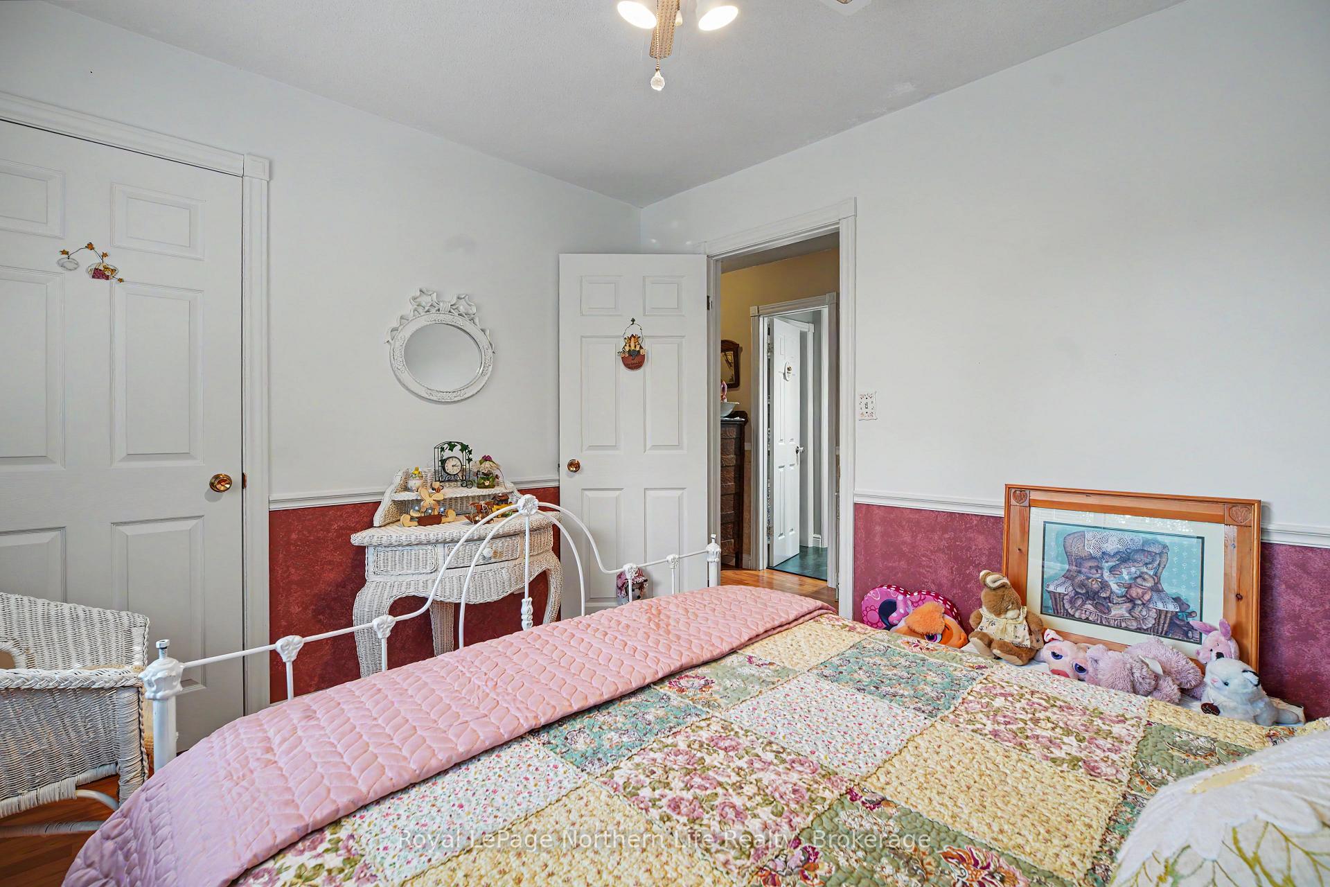 Photo 35 of 534 pinecreek Road S, Callander — HOMEH