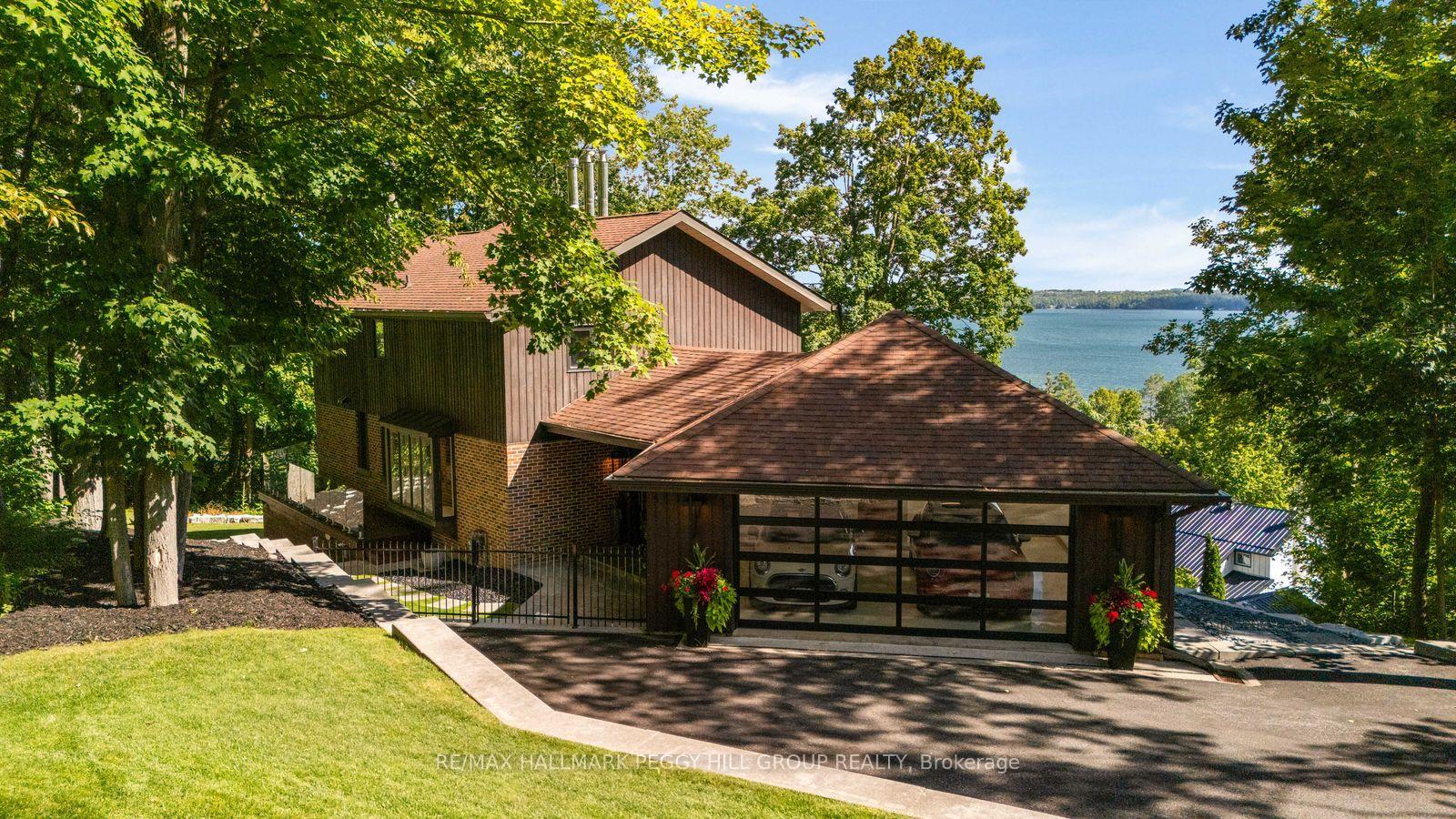 Photo of 11 Crestwood Drive