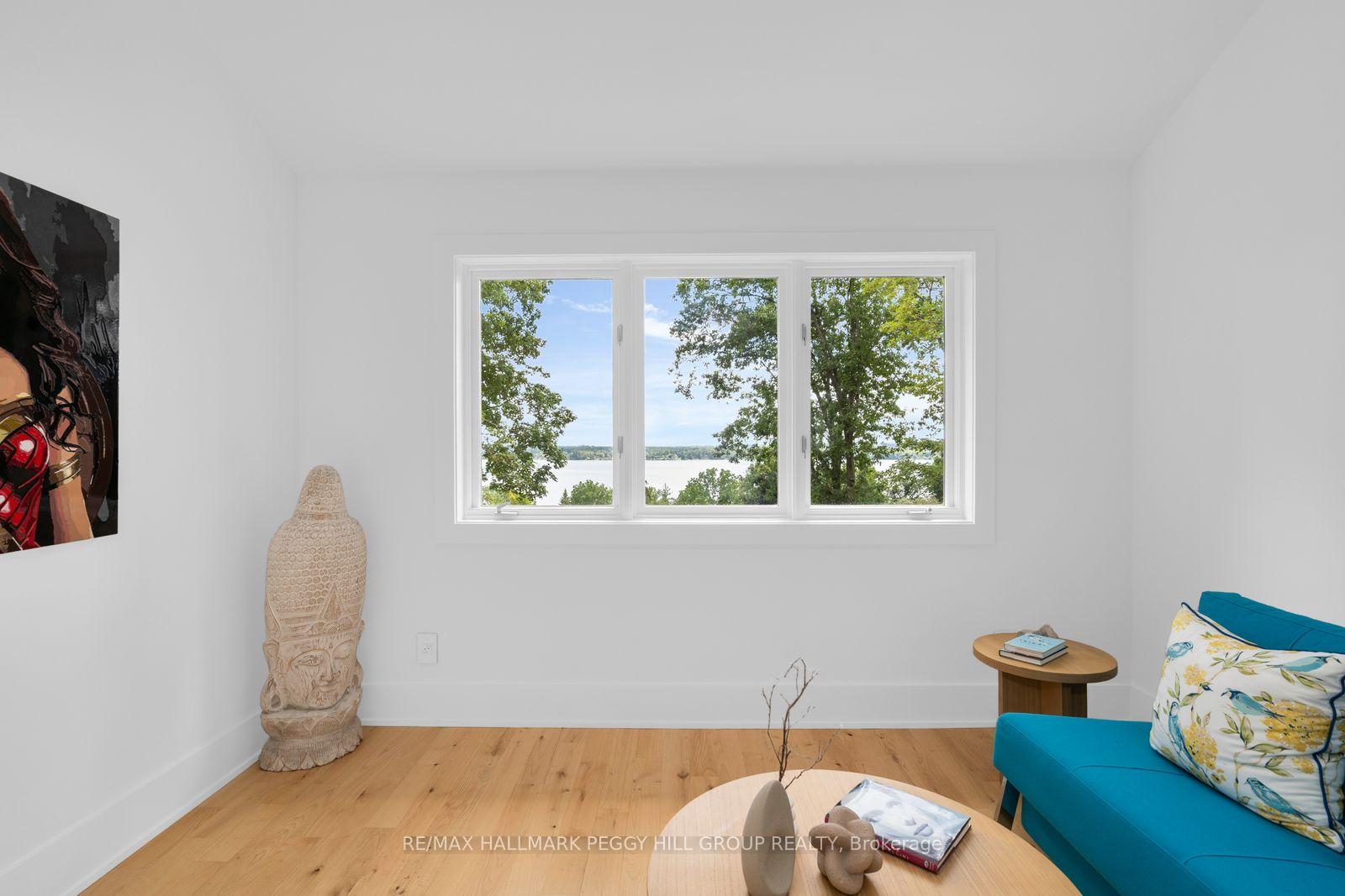Photo 12 of 11 Crestwood Drive, Barrie, North Shore — HOMEH