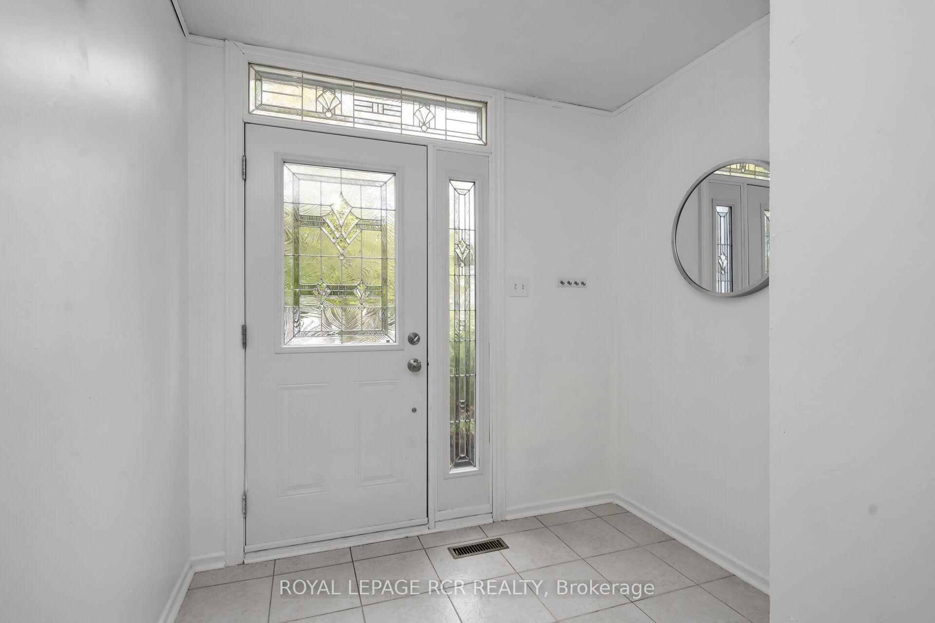 Photo 6 of 48 Esplanade Road, Brampton, Southgate — HOMEH
