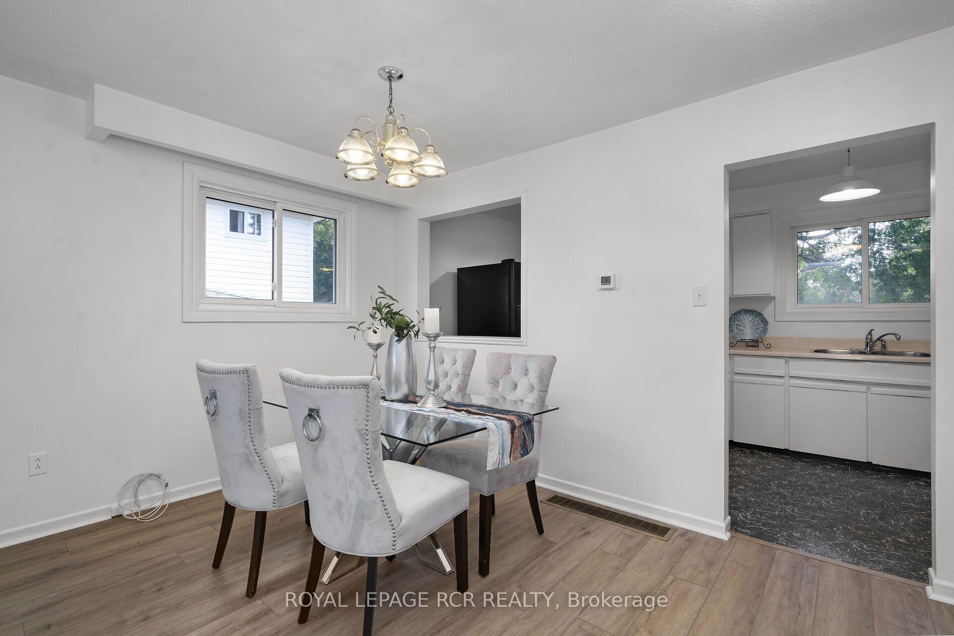 Photo 17 of 48 Esplanade Road, Brampton, Southgate — HOMEH