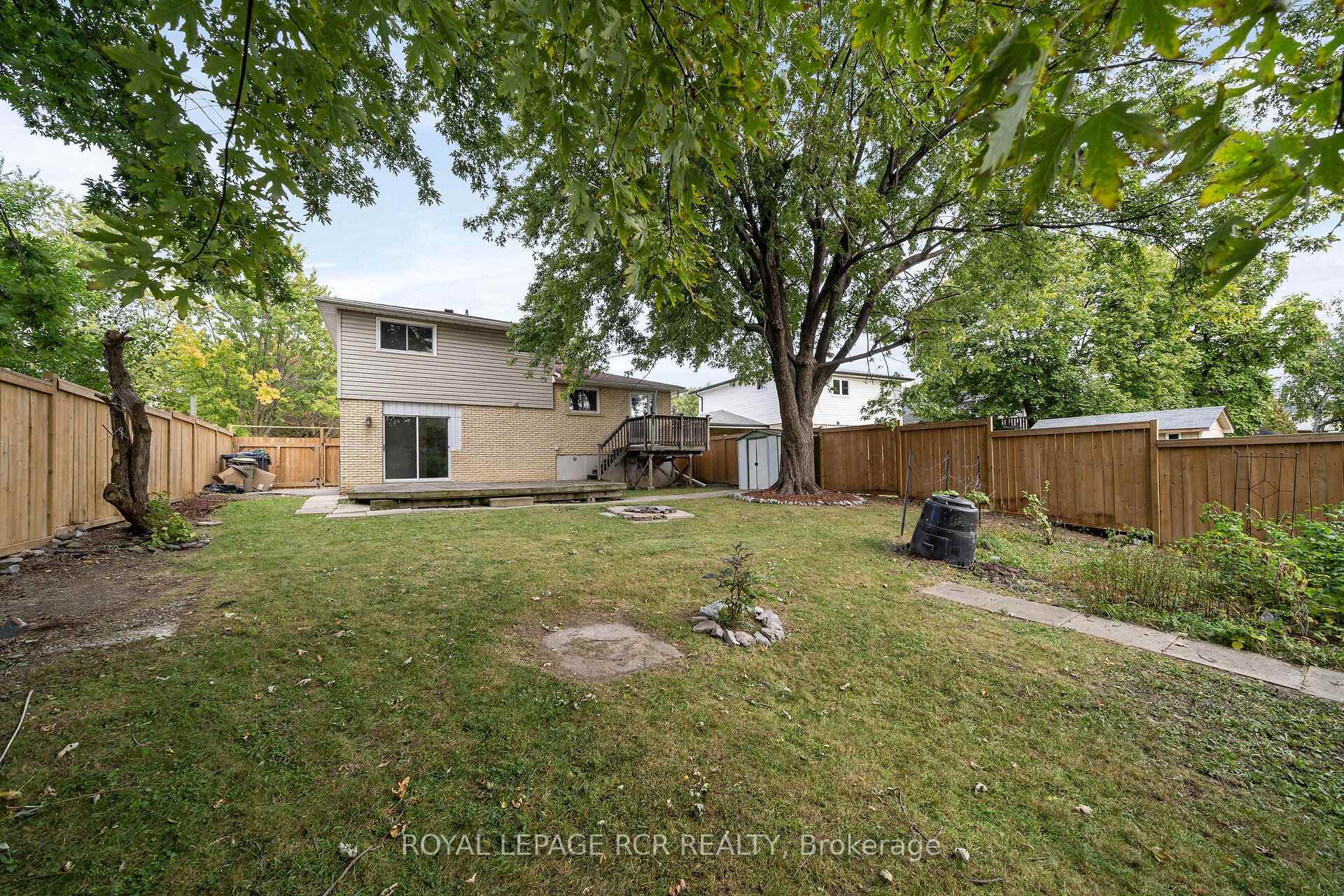 Photo 30 of 48 Esplanade Road, Brampton, Southgate — HOMEH