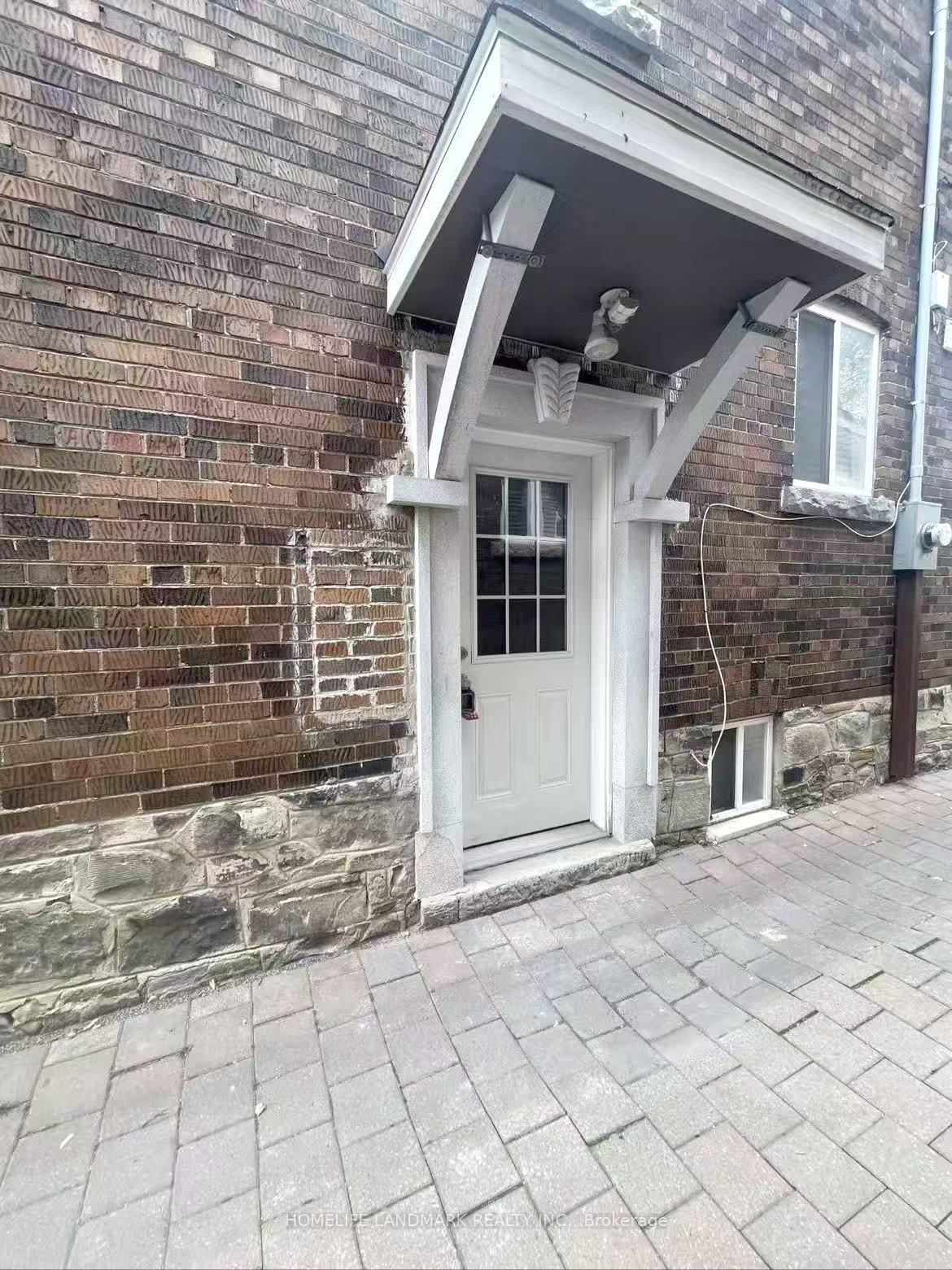 Photo 2 of Unit Bsmt, 40 Rusholme Drive, Toronto, Little Portugal — HOMEH