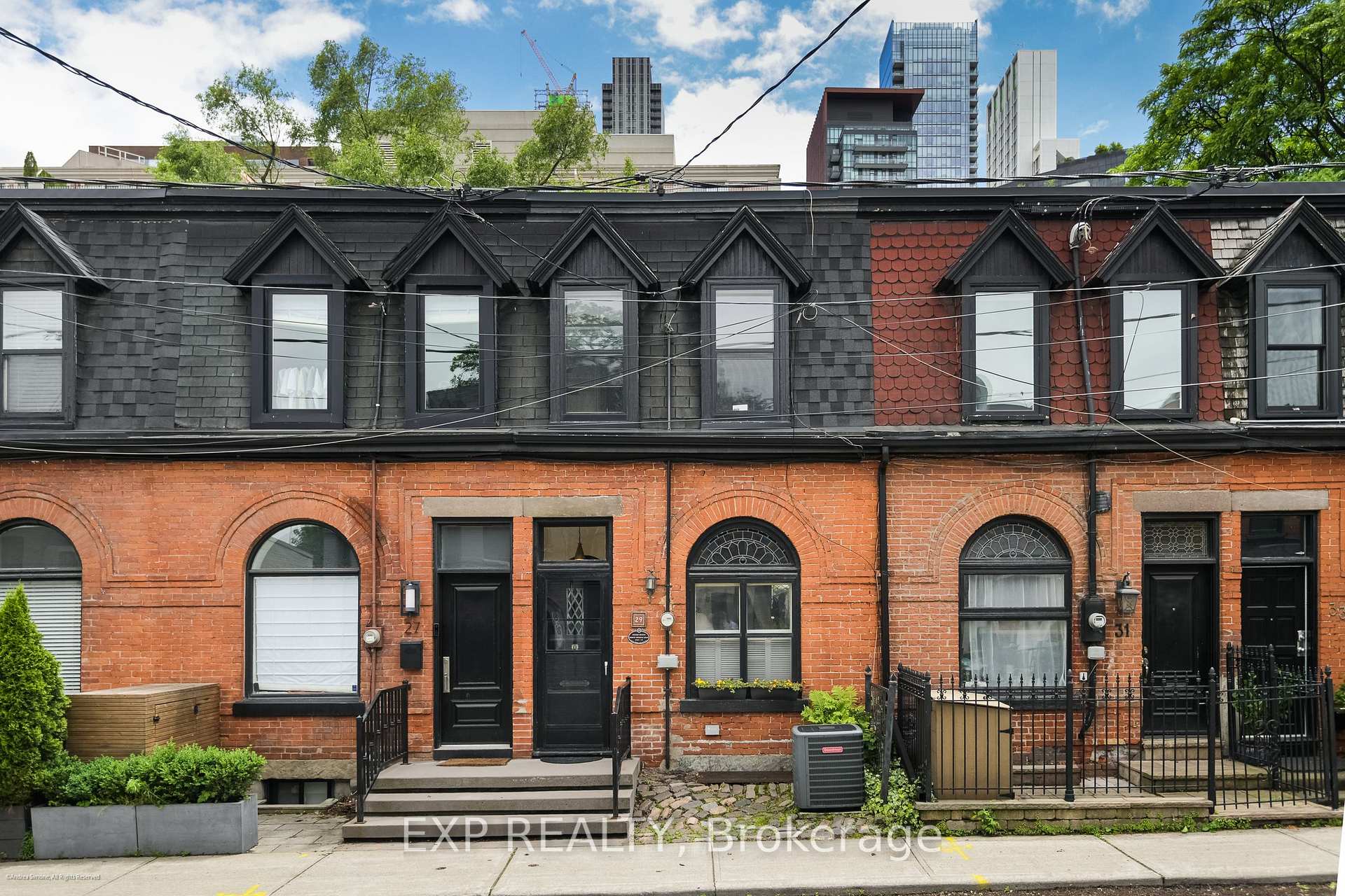 Photo 2 of 29 Belmont Street, Toronto, The Annex — HOMEH