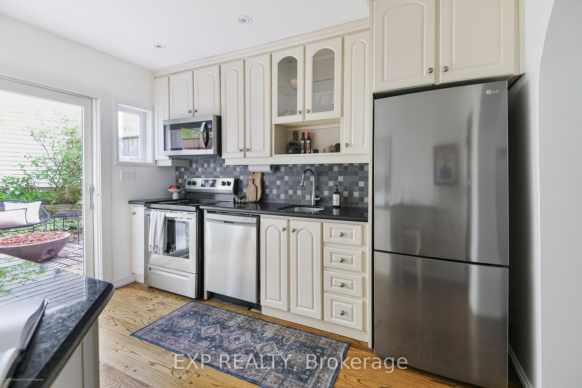 Photo 17 of 29 Belmont Street, Toronto, The Annex — HOMEH