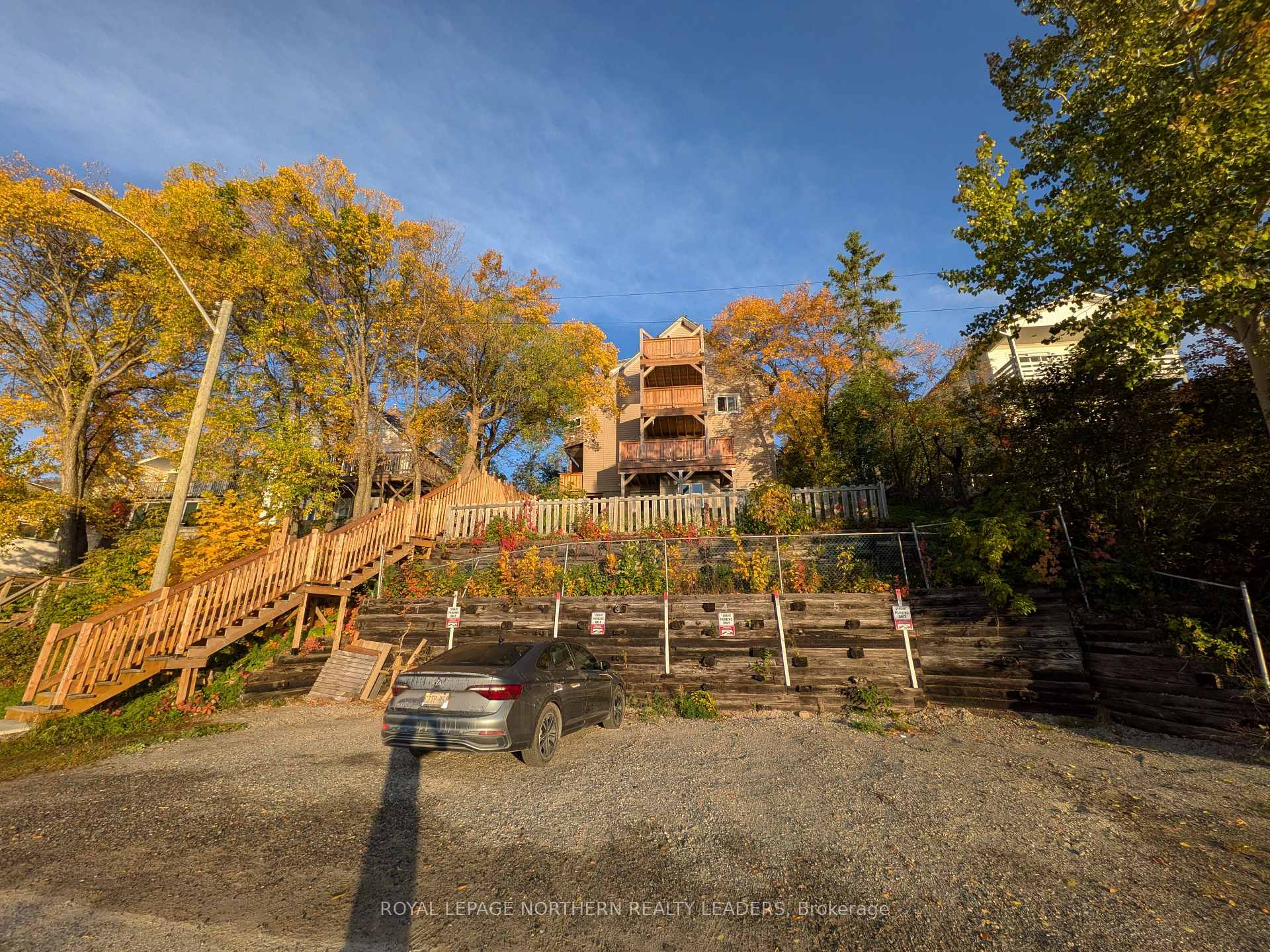 Photo of Unit Unit 2, 177 Lakeshore Road