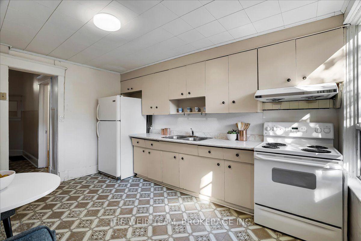 Photo 10 of 251 Ashdale Avenue, Toronto, Greenwood-Coxwell — HOMEH
