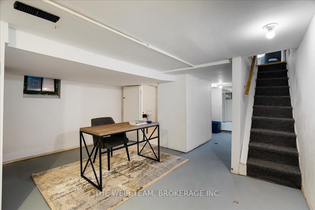 Photo 17 of 251 Ashdale Avenue, Toronto, Greenwood-Coxwell — HOMEH