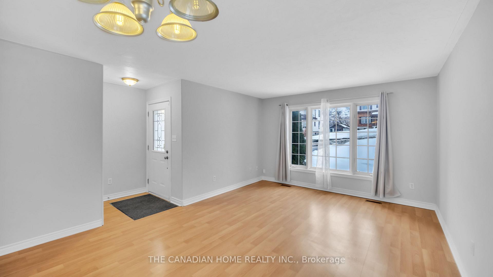 Photo 3 of 196 Lingham Street, Belleville, Belleville Ward — HOMEH