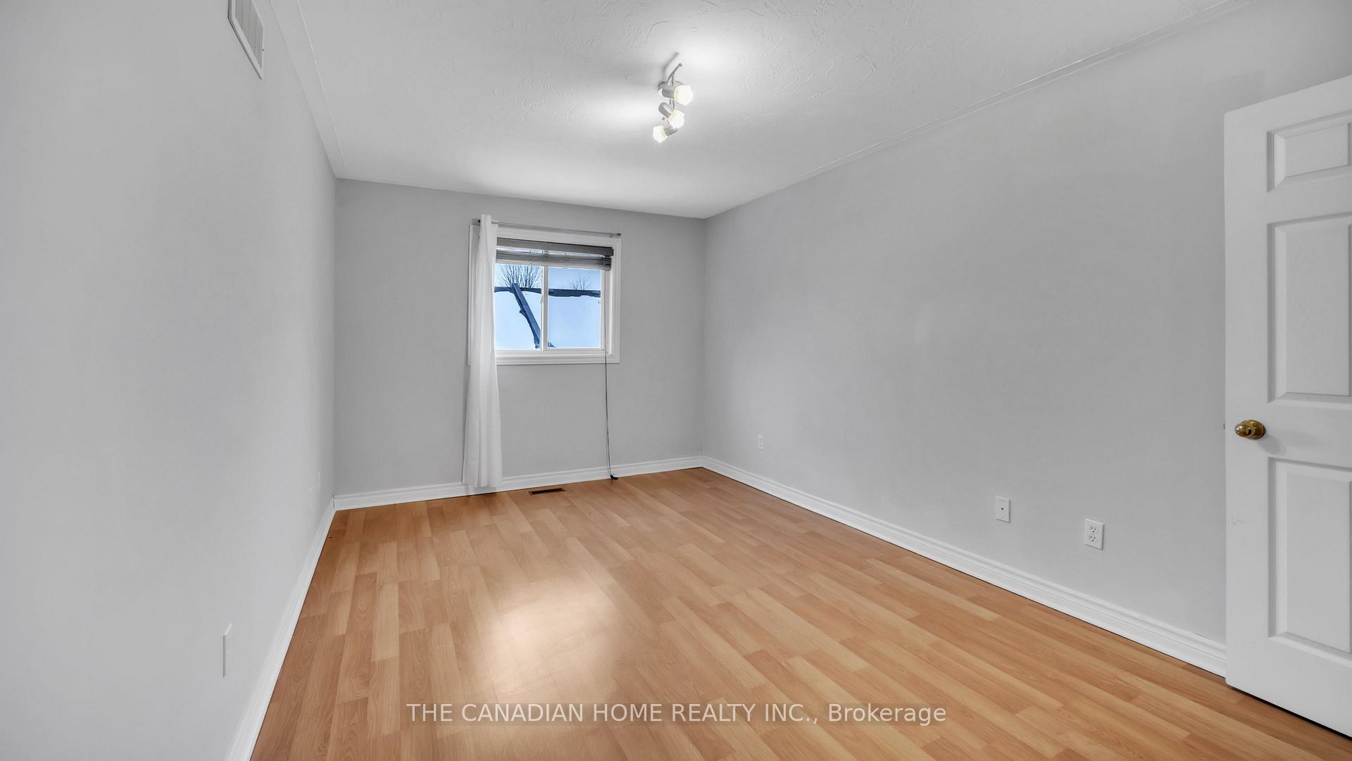 Photo 14 of 196 Lingham Street, Belleville, Belleville Ward — HOMEH
