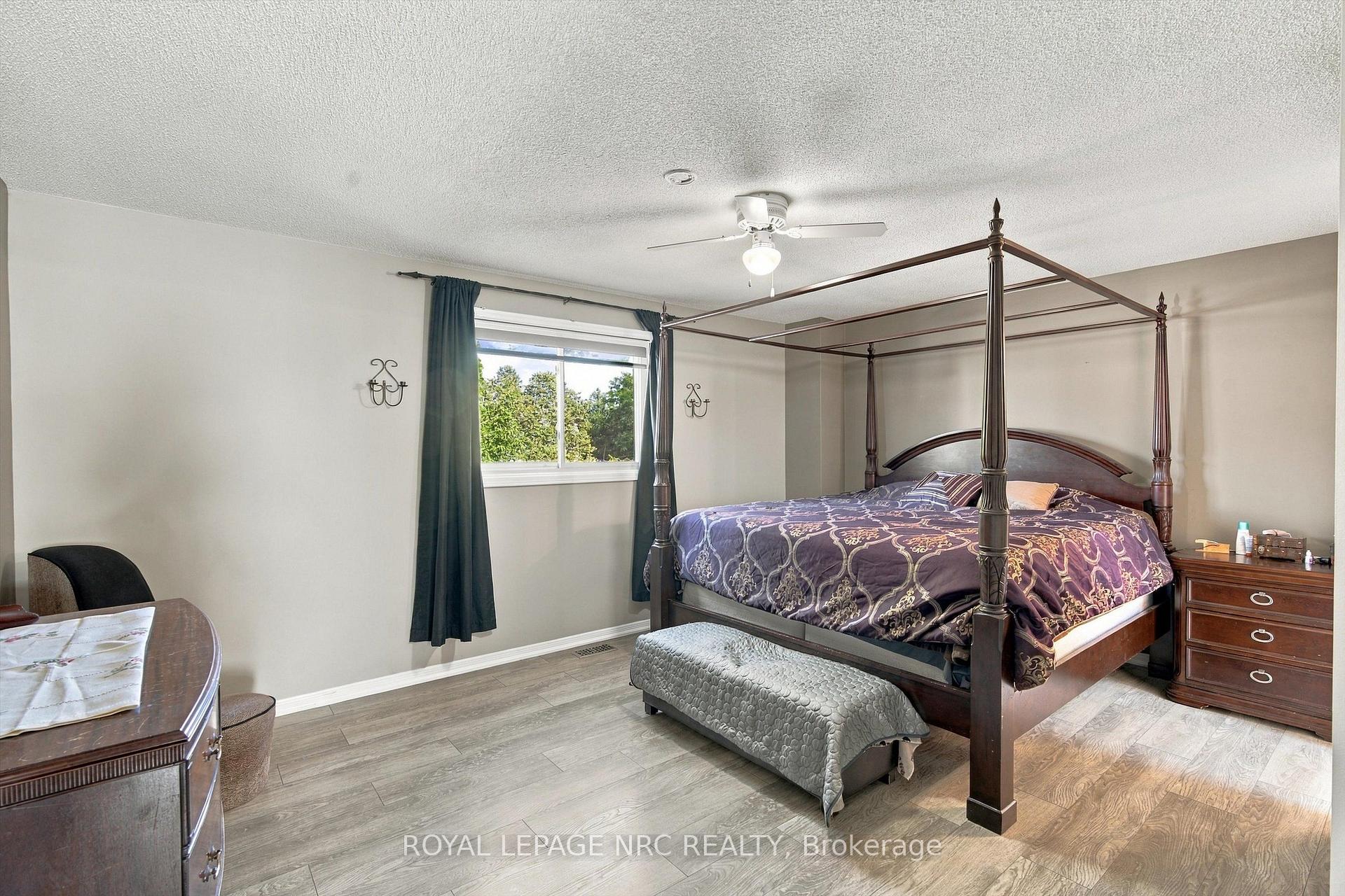 Photo 16 of 158 Confederation Avenue, Thorold, Confederation Heights — HOMEH