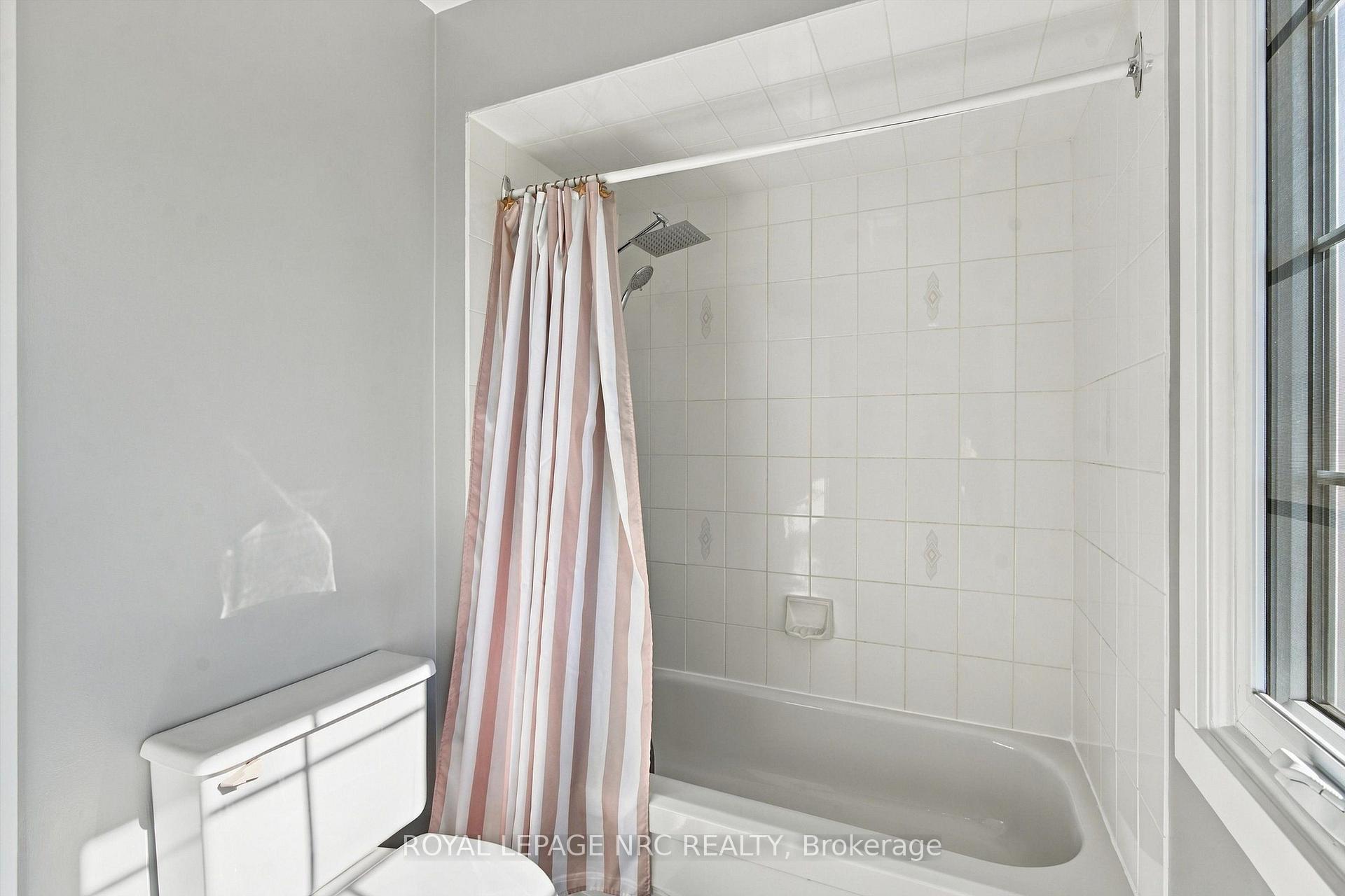 Photo 26 of 158 Confederation Avenue, Thorold, Confederation Heights — HOMEH