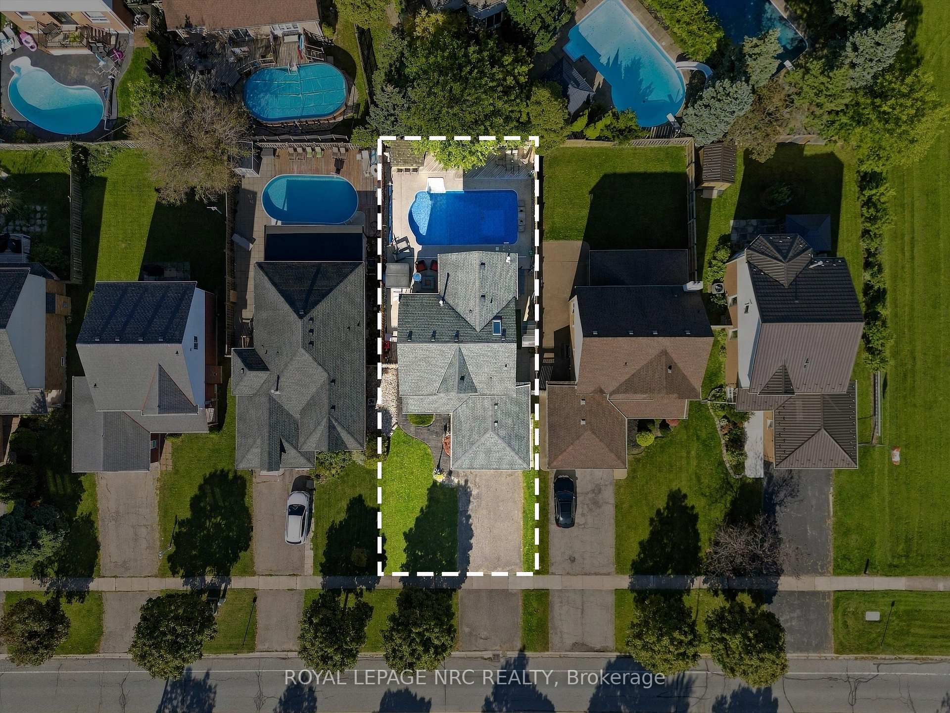 Photo 46 of 158 Confederation Avenue, Thorold, Confederation Heights — HOMEH