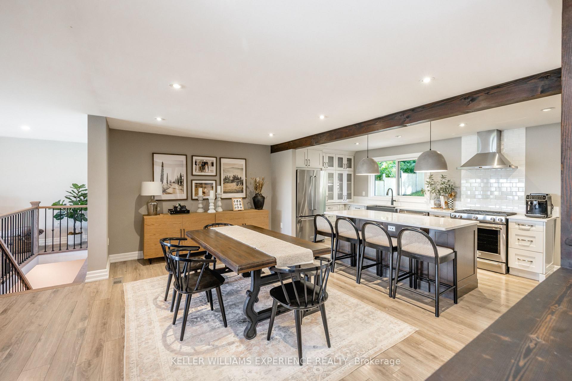 Photo 6 of 41 Little Lake Drive, Barrie, Little Lake — HOMEH
