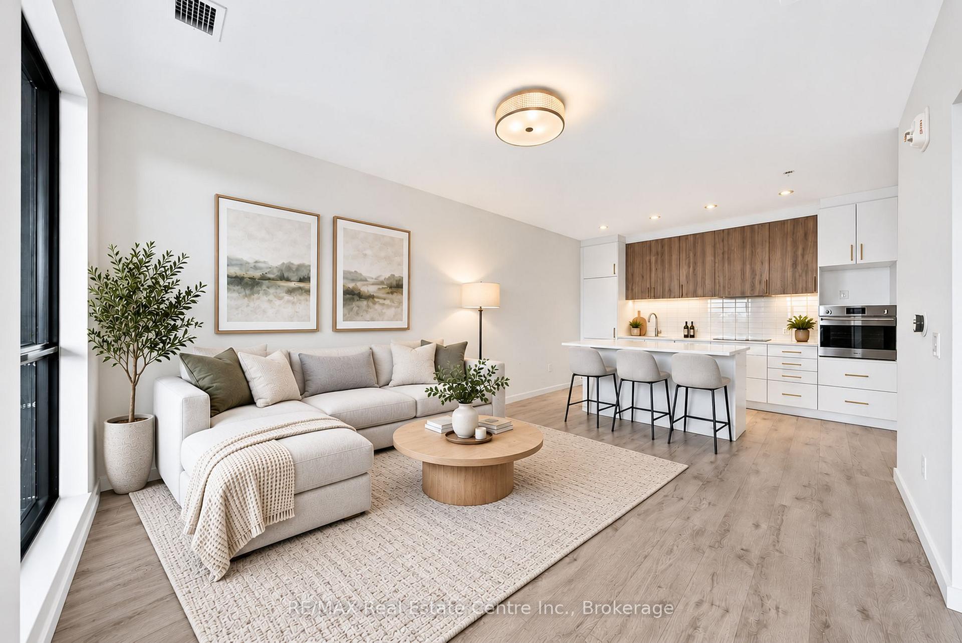 Photo 4 of Unit 1607, 181 King Street S, Waterloo, Uptown West — HOMEH